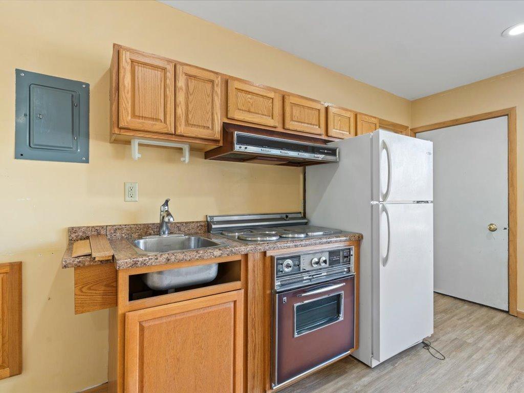 1967 single family home for sale at 412 Park Avenue N in Park Rapids, MN — 6 bed, 6 bath (photo 46 of 76)