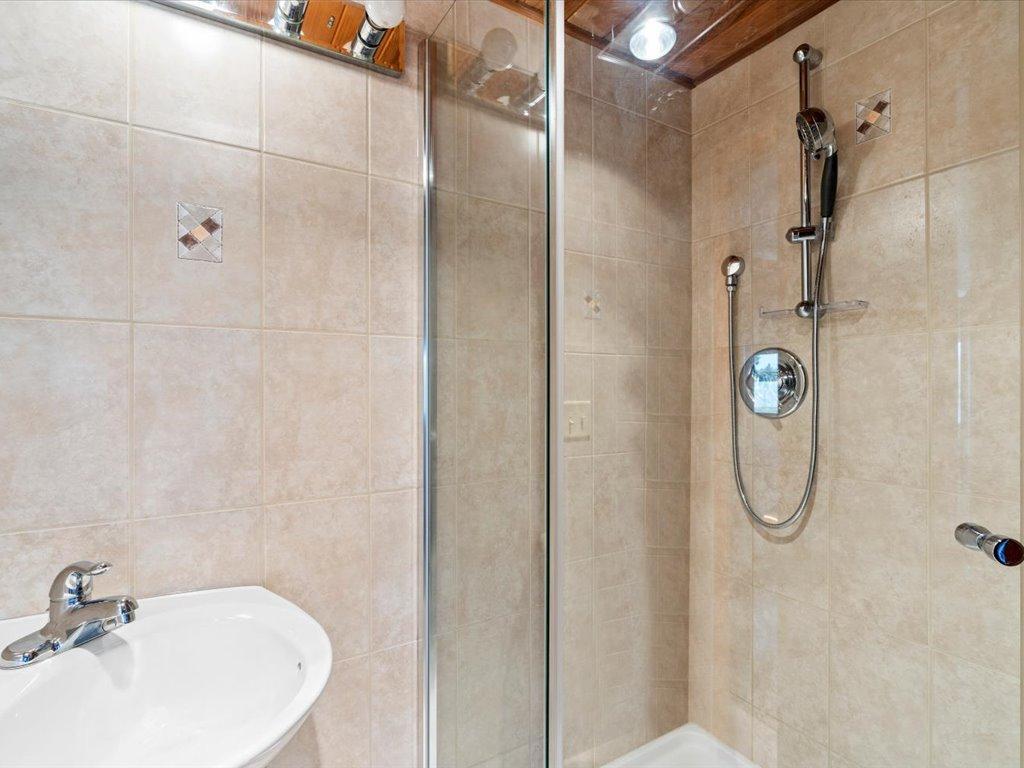 1967 single family home for sale at 412 Park Avenue N in Park Rapids, MN — 6 bed, 6 bath (photo 48 of 76)