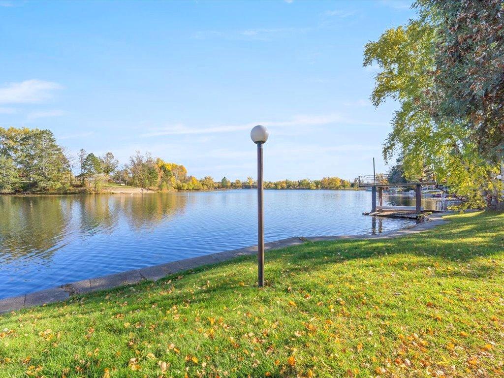 1967 single family home for sale at 412 Park Avenue N in Park Rapids, MN — 6 bed, 6 bath (photo 7 of 76)