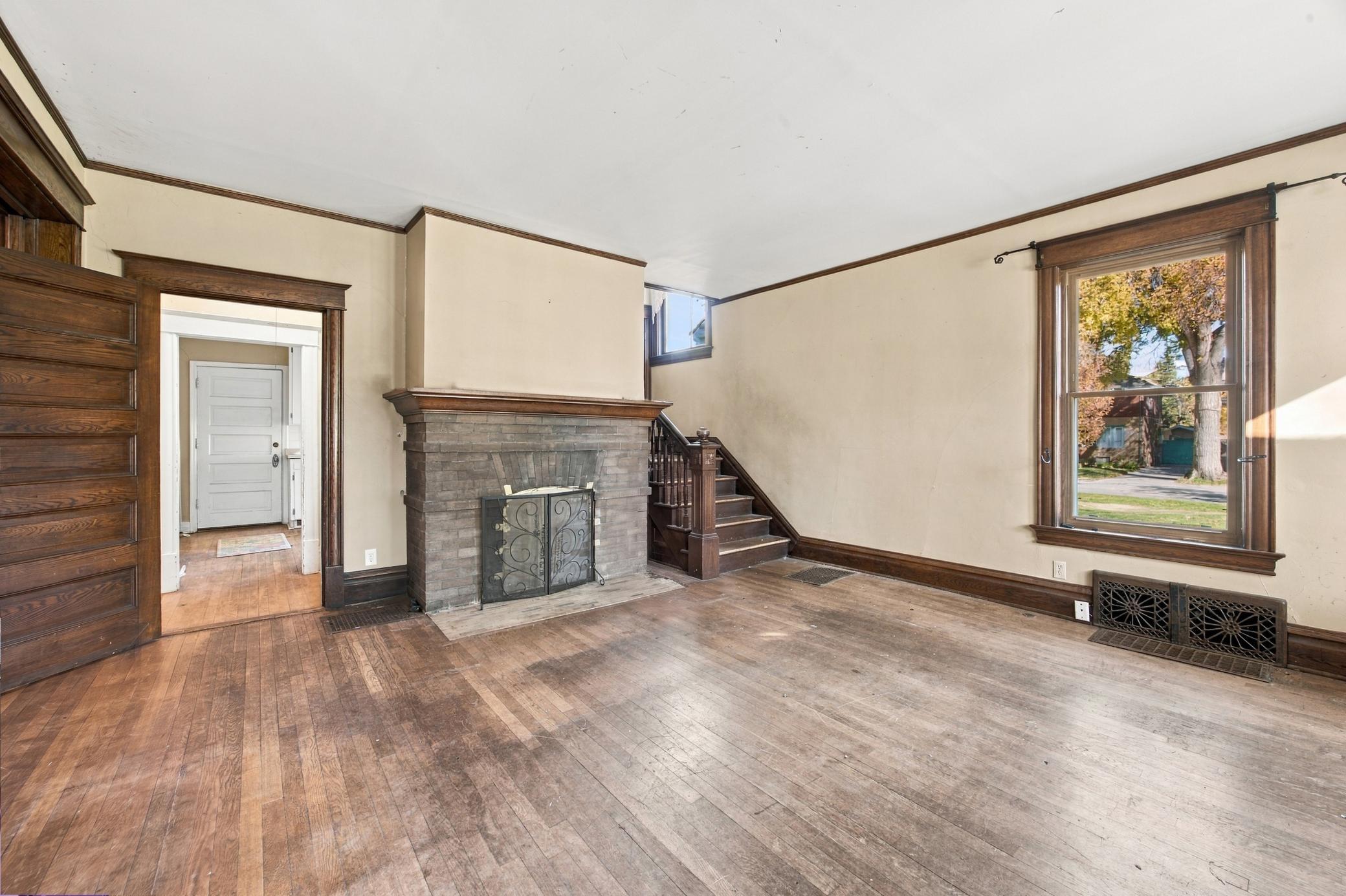 1905 single family home for sale at 503 9th Street S in Fargo, ND — 4 bed, 1 bath (photo 22 of 32)