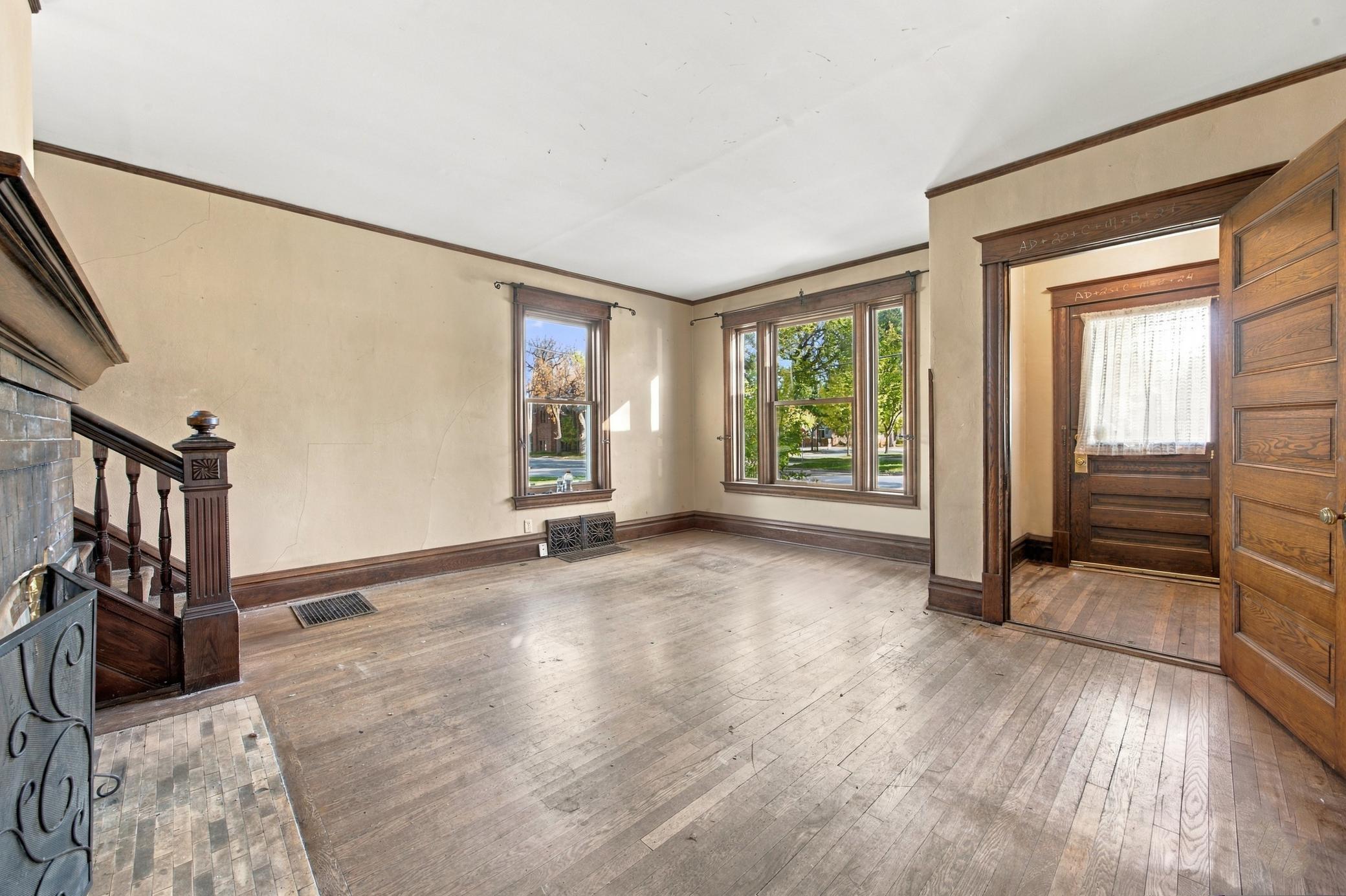 1905 single family home for sale at 503 9th Street S in Fargo, ND — 4 bed, 1 bath (photo 23 of 32)