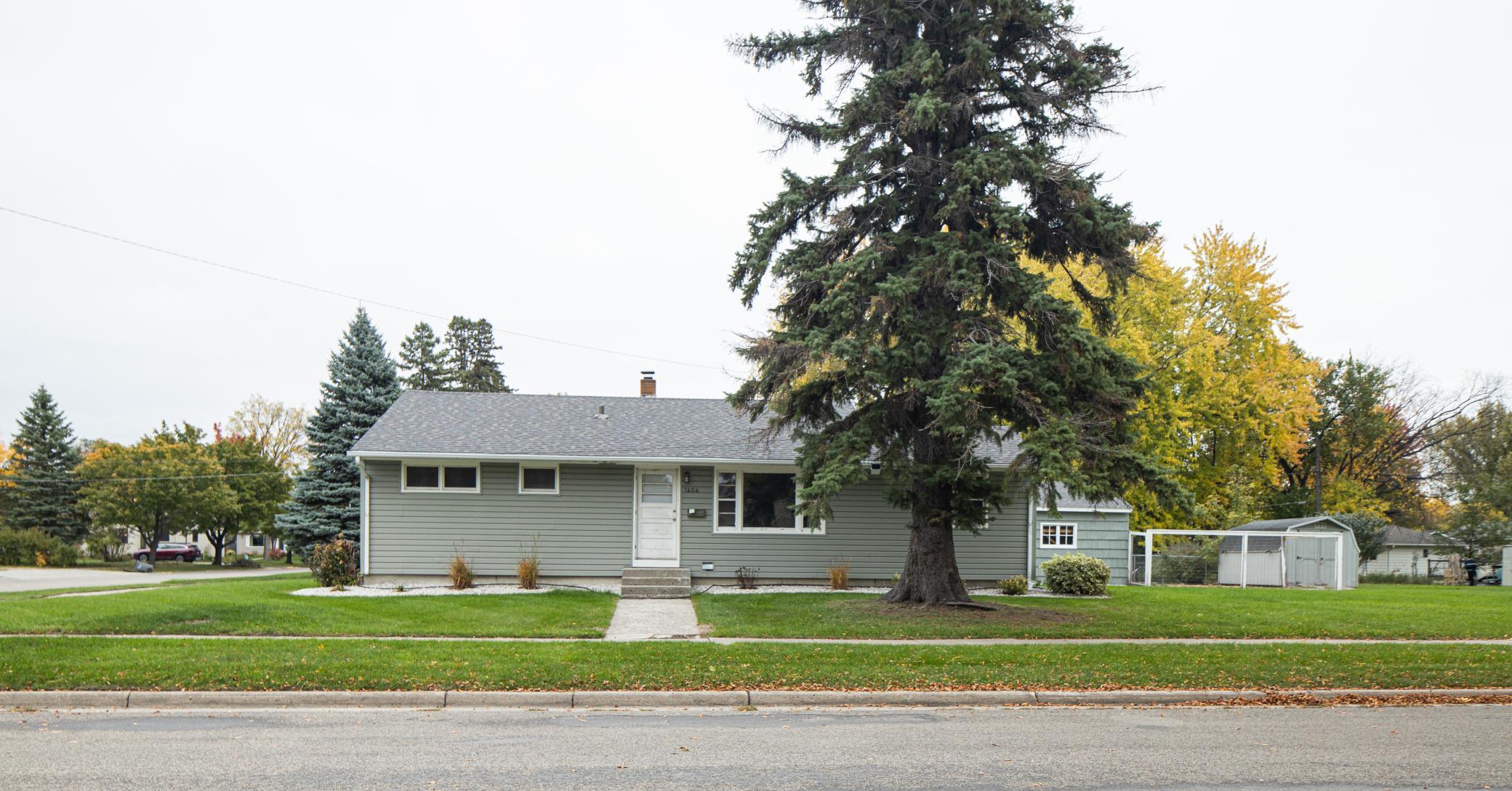 1954 single family home for sale at 1604 3rd Street S in Moorhead, MN — 4 bed, 2 bath