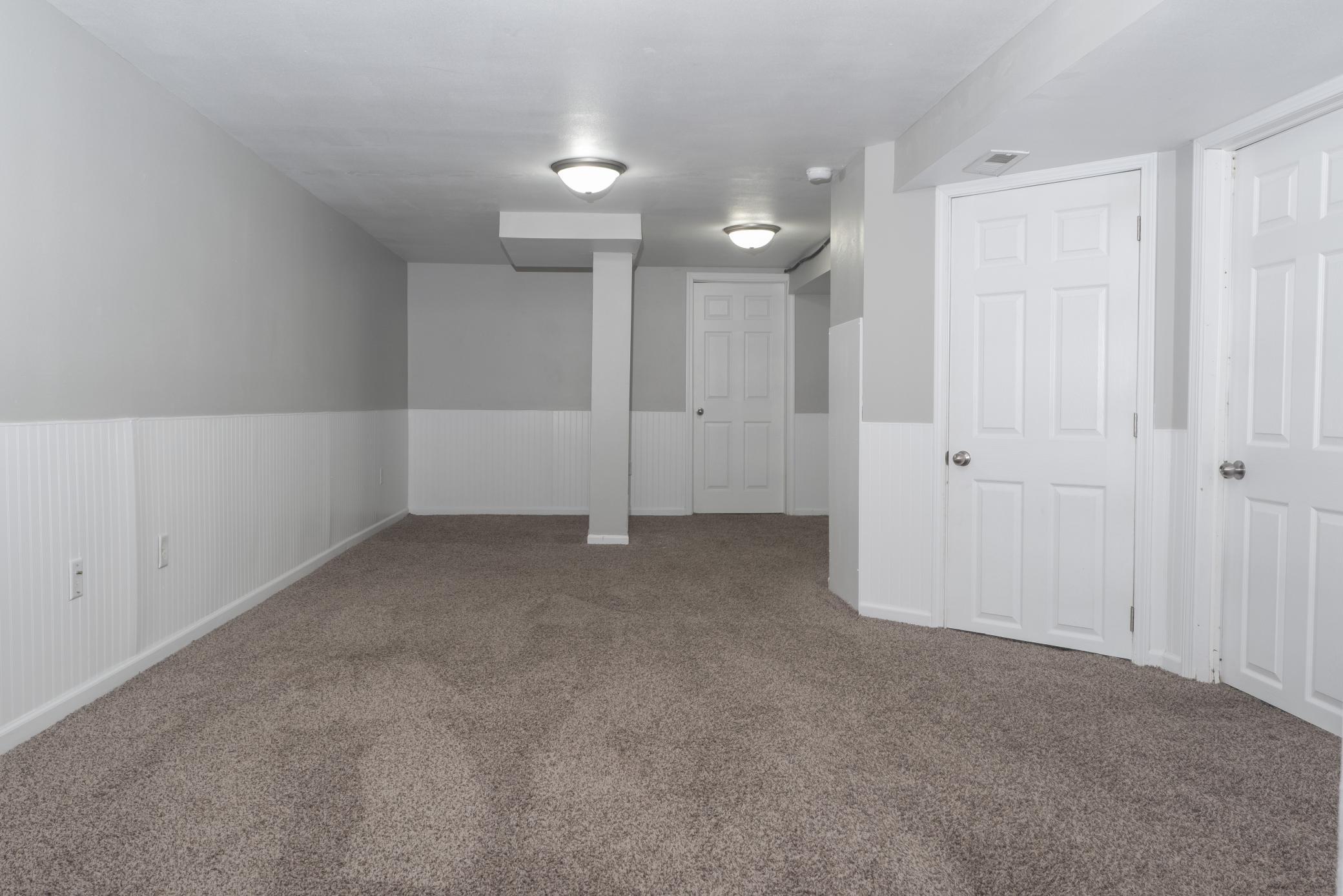 1954 single family home for sale at 1604 3rd Street S in Moorhead, MN — 4 bed, 2 bath (photo 17 of 19)