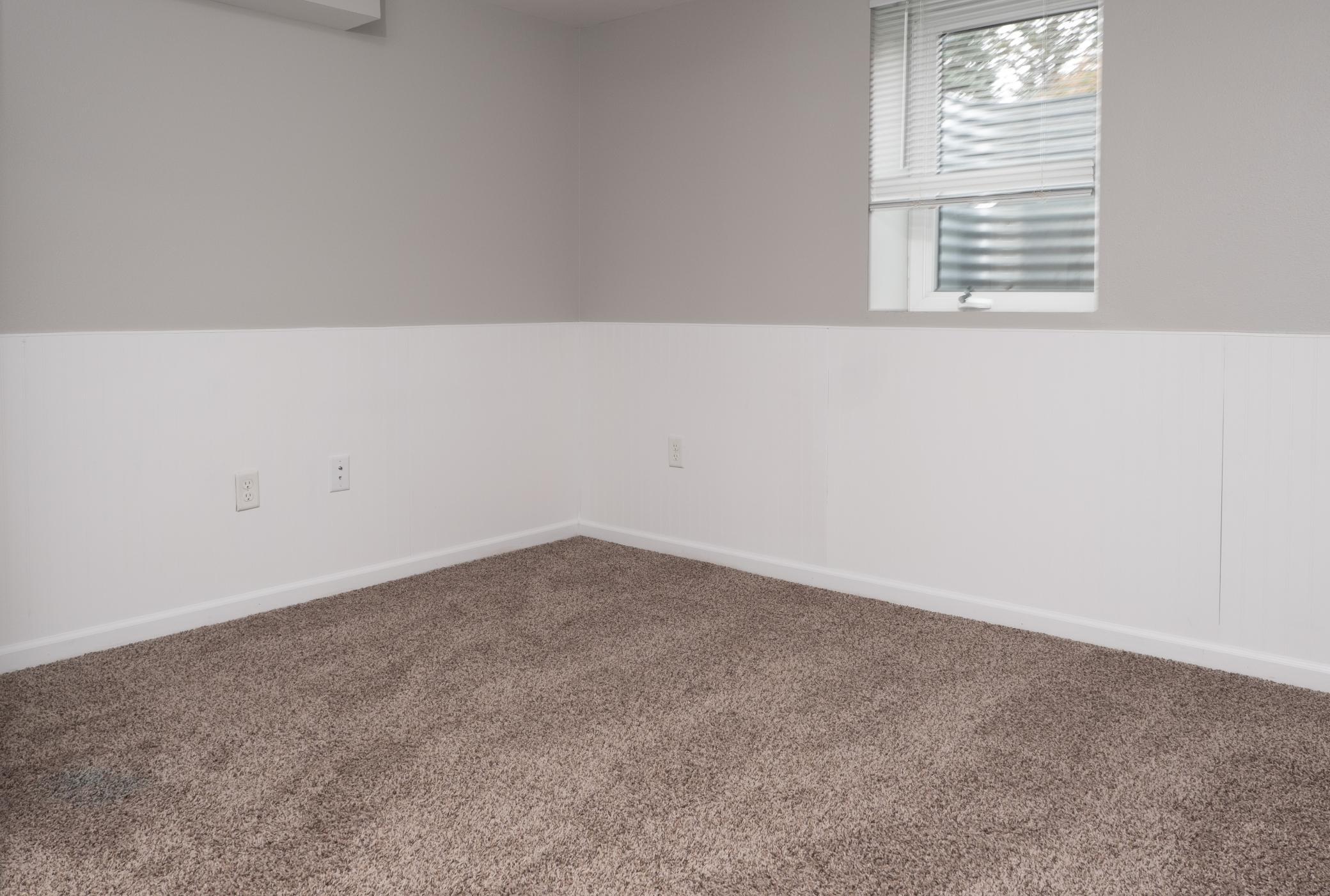 1954 single family home for sale at 1604 3rd Street S in Moorhead, MN — 4 bed, 2 bath (photo 19 of 19)