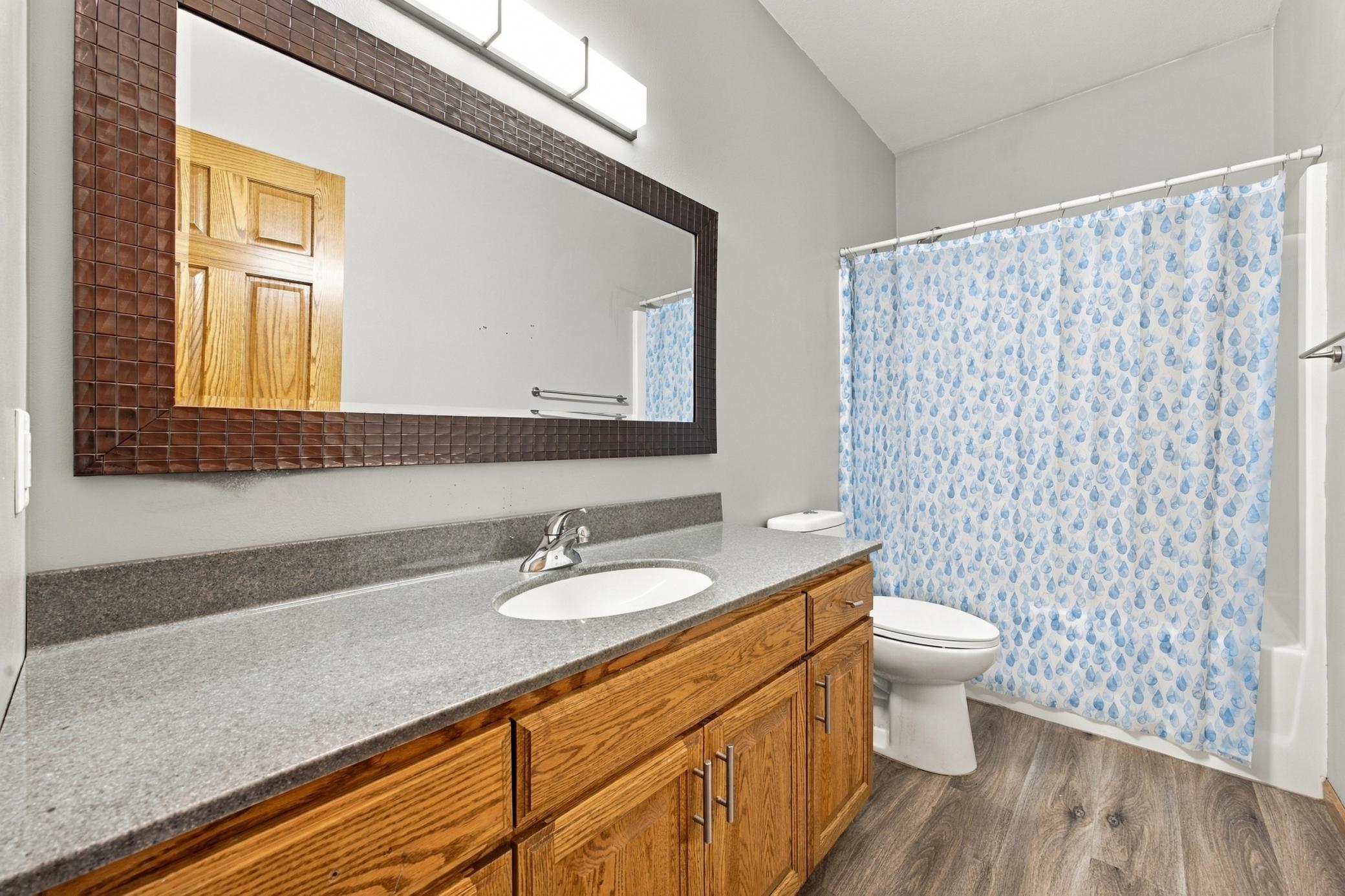 2008 single family home for sale at 442 33rd Street N in Moorhead, MN — 4 bed, 3 bath (photo 22 of 57)