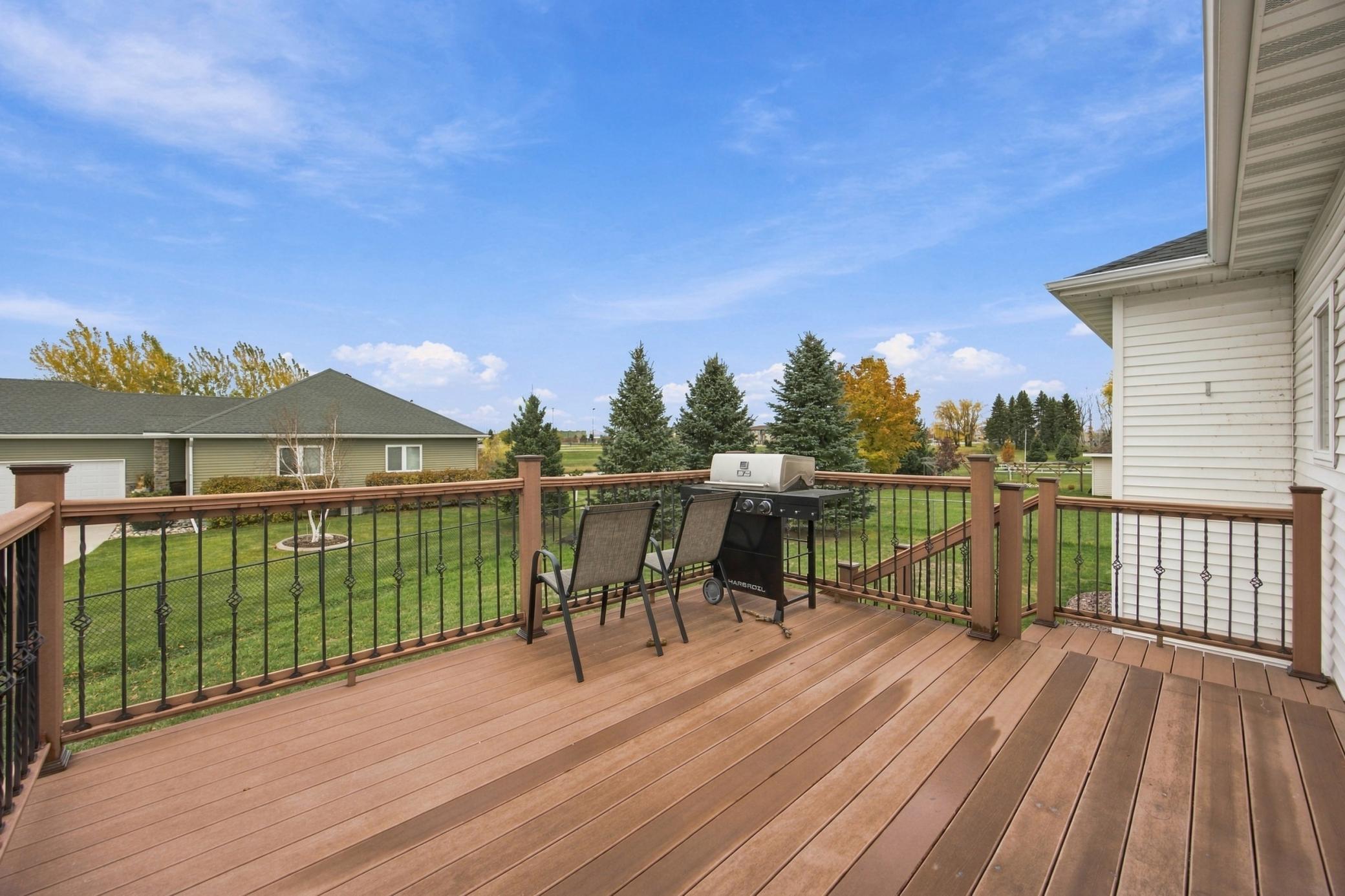 2008 single family home for sale at 442 33rd Street N in Moorhead, MN — 4 bed, 3 bath (photo 33 of 57)