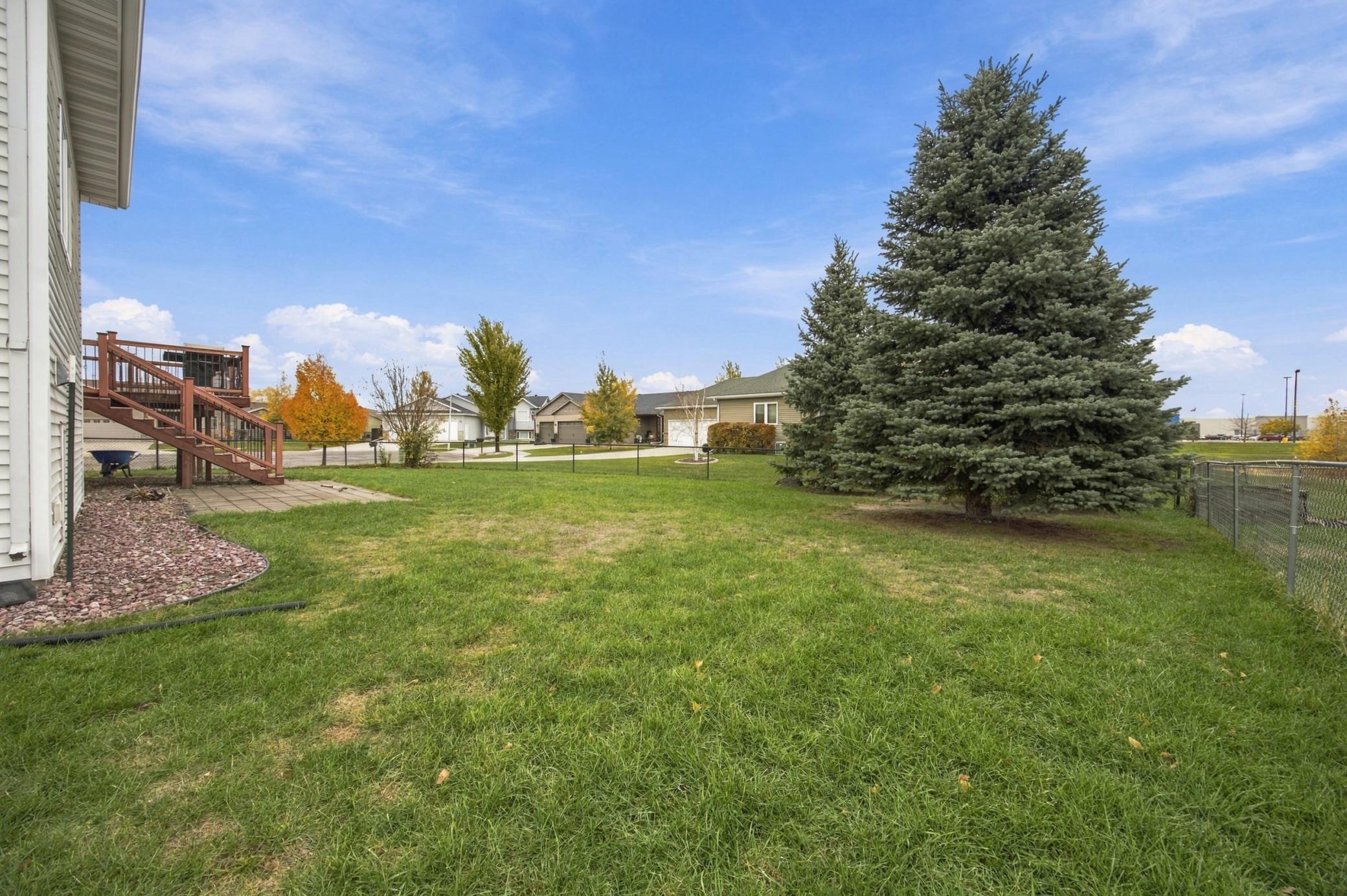 2008 single family home for sale at 442 33rd Street N in Moorhead, MN — 4 bed, 3 bath (photo 36 of 57)