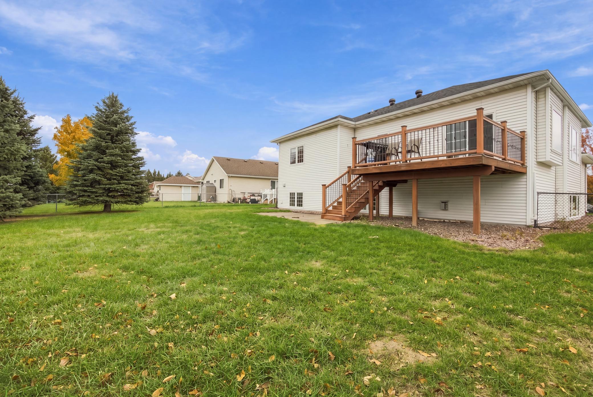 2008 single family home for sale at 442 33rd Street N in Moorhead, MN — 4 bed, 3 bath (photo 39 of 57)
