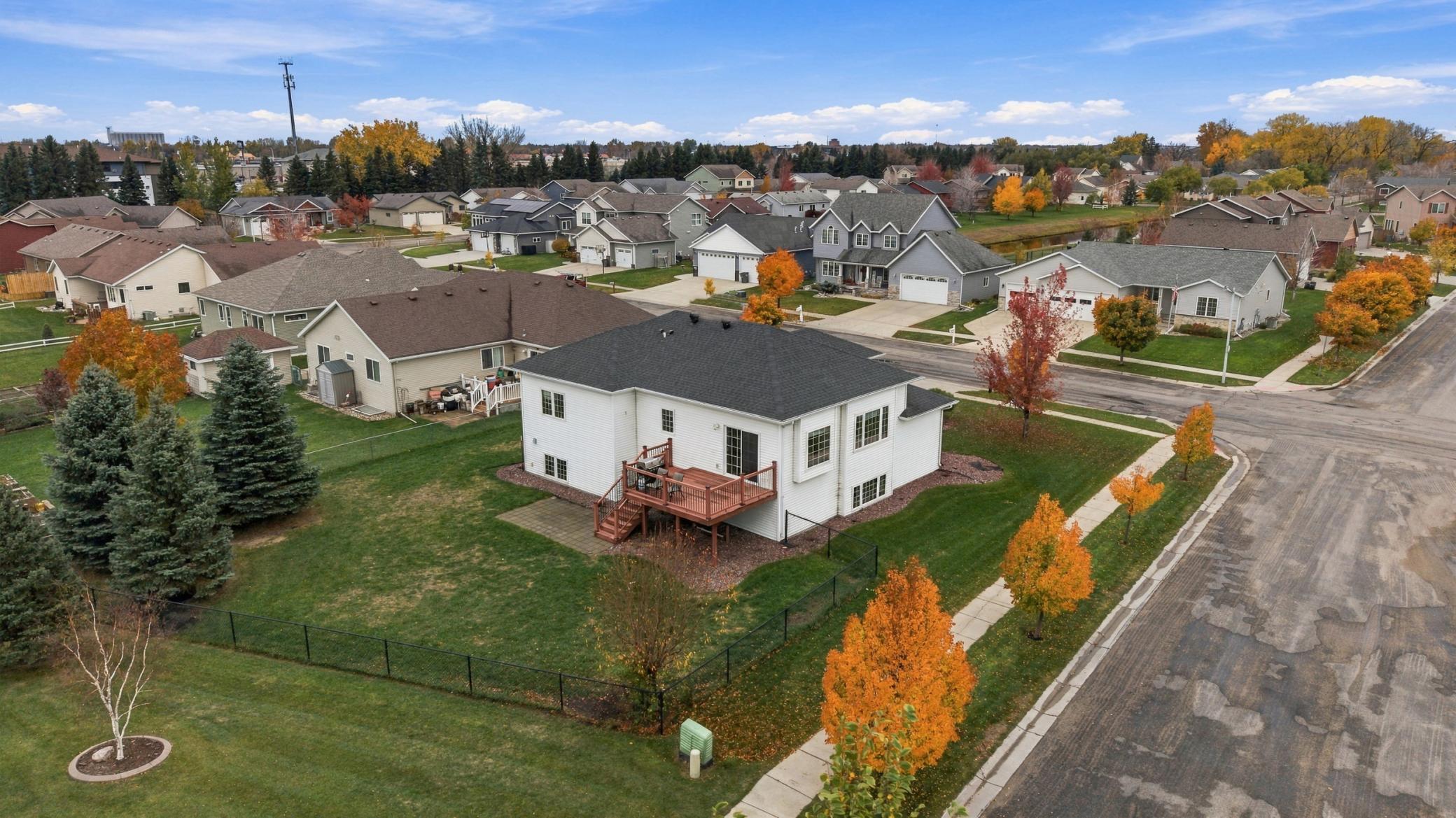 2008 single family home for sale at 442 33rd Street N in Moorhead, MN — 4 bed, 3 bath (photo 42 of 57)
