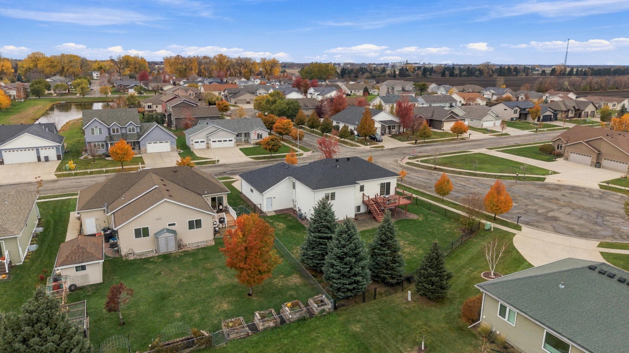 2008 single family home for sale at 442 33rd Street N in Moorhead, MN — 4 bed, 3 bath (photo 48 of 57)
