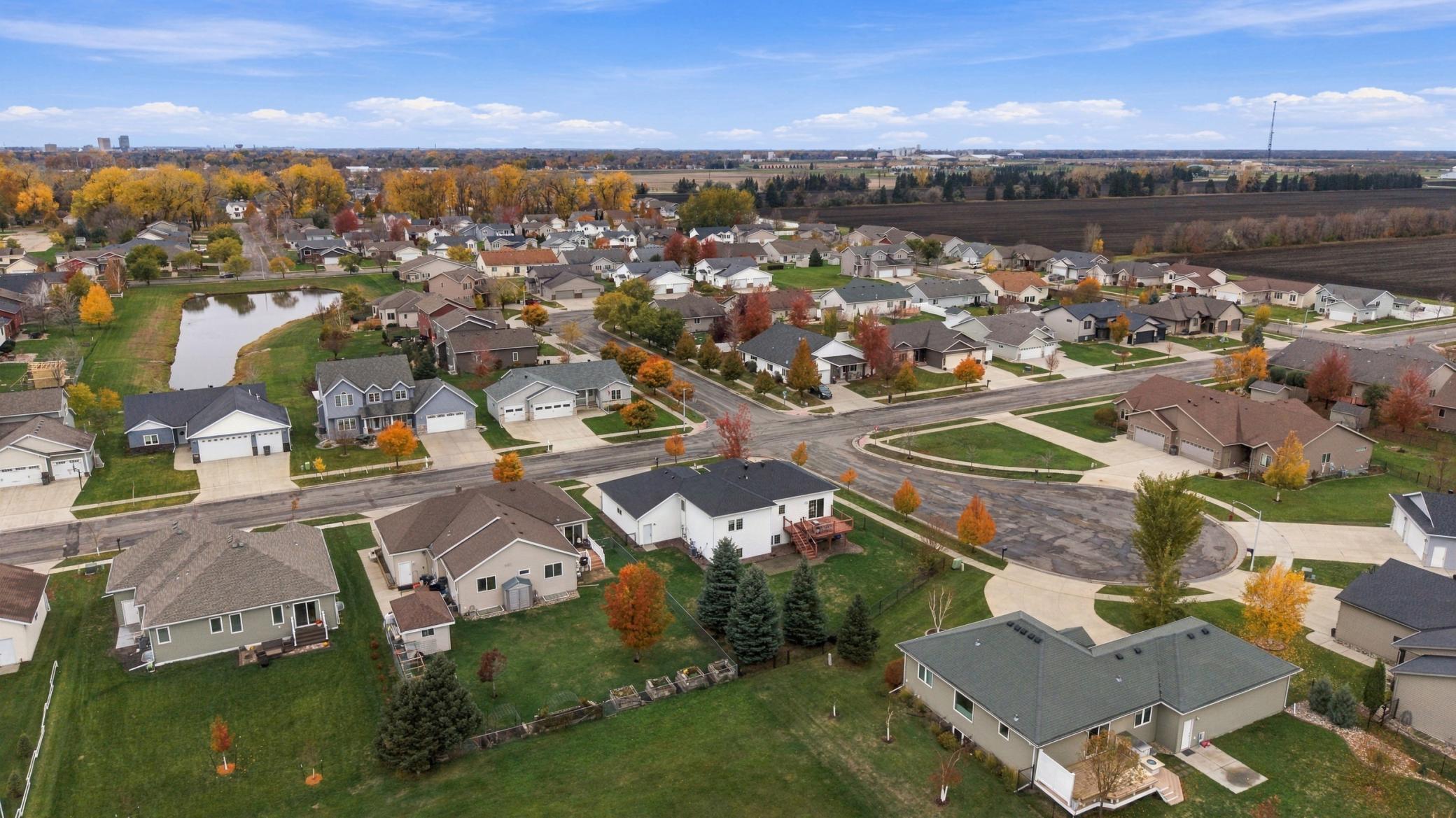 2008 single family home for sale at 442 33rd Street N in Moorhead, MN — 4 bed, 3 bath (photo 49 of 57)