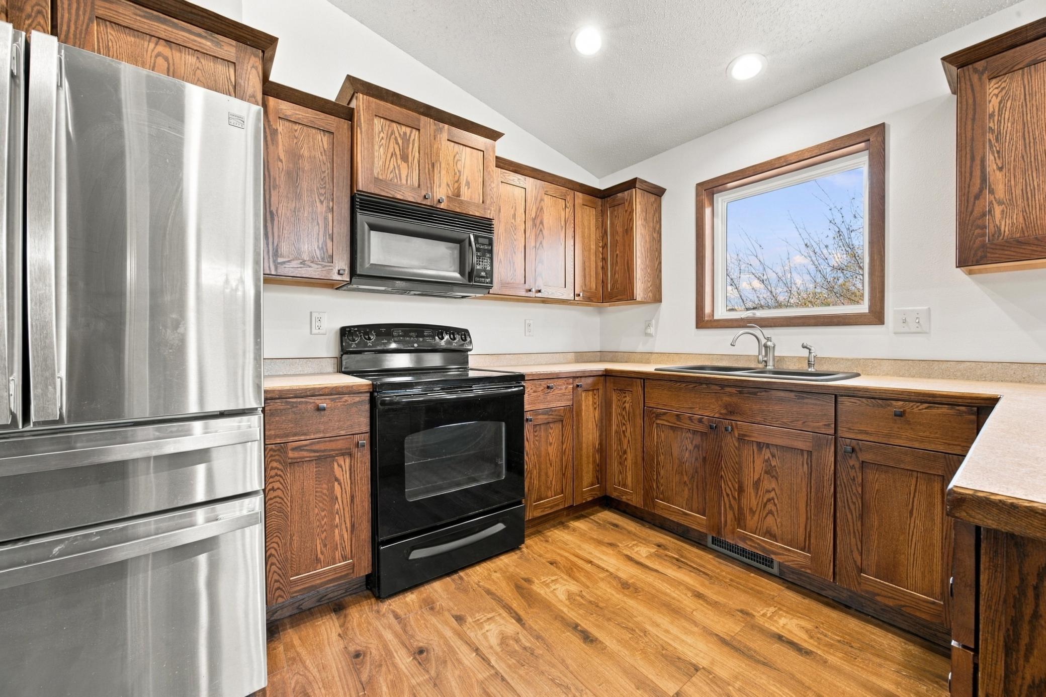 2007 single family home for sale at 4530 10th Street W in West Fargo, ND — 4 bed, 3 bath (photo 13 of 51)
