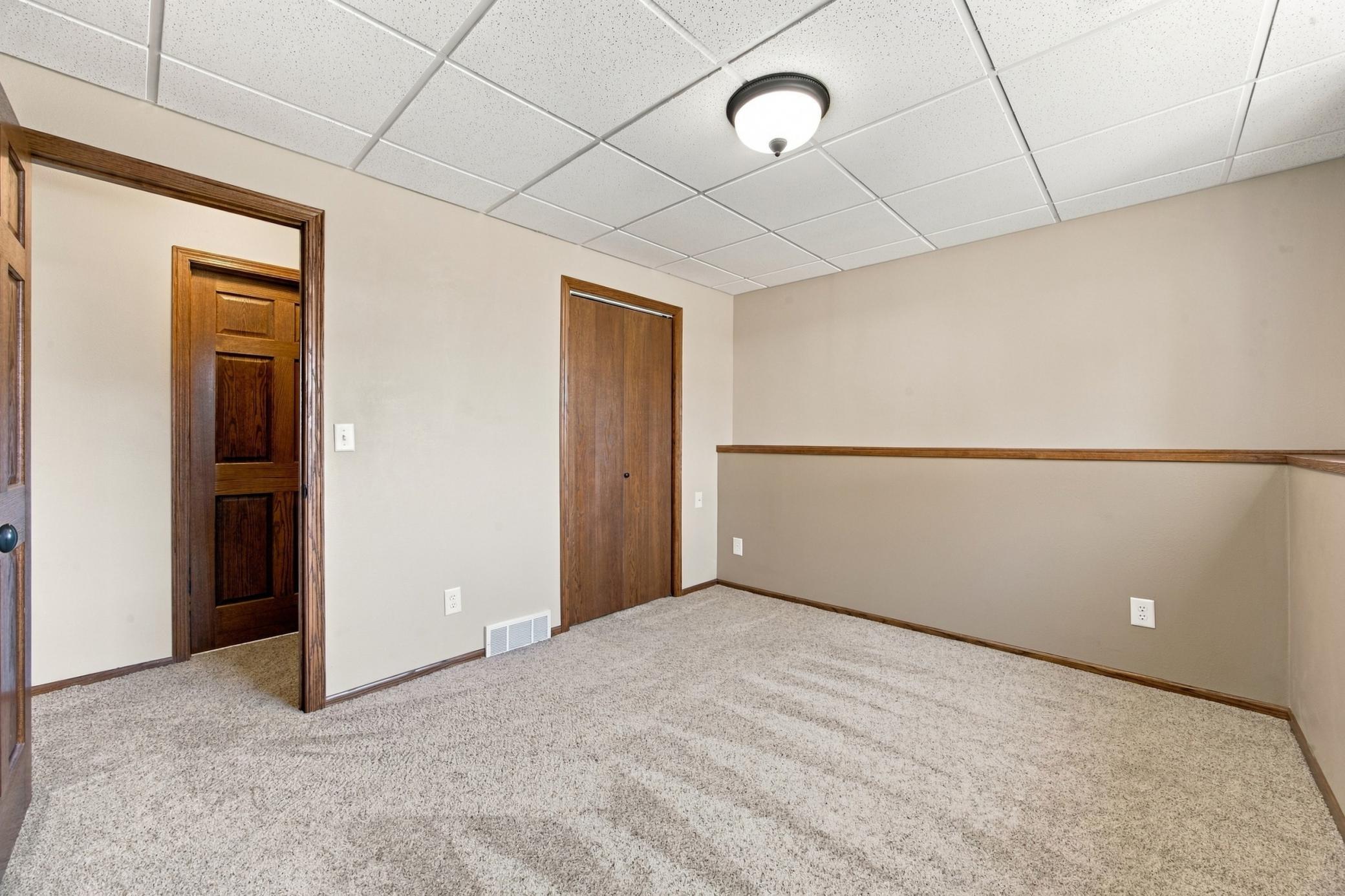 2007 single family home for sale at 4530 10th Street W in West Fargo, ND — 4 bed, 3 bath (photo 30 of 51)