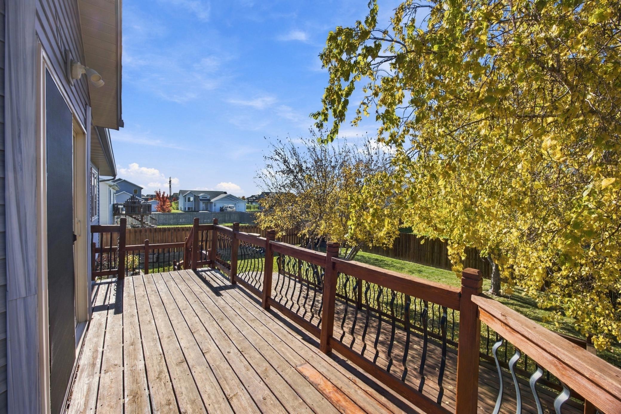 2007 single family home for sale at 4530 10th Street W in West Fargo, ND — 4 bed, 3 bath (photo 36 of 51)