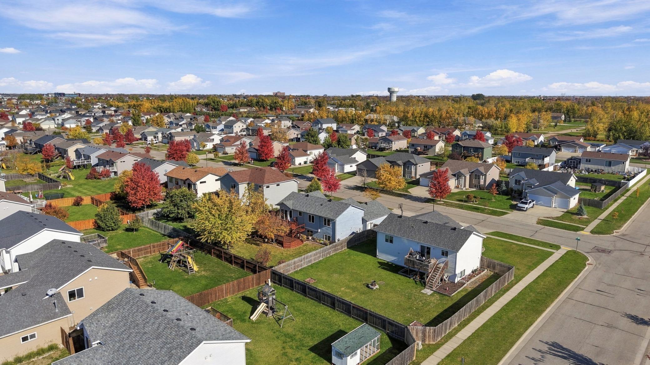 2007 single family home for sale at 4530 10th Street W in West Fargo, ND — 4 bed, 3 bath (photo 47 of 51)