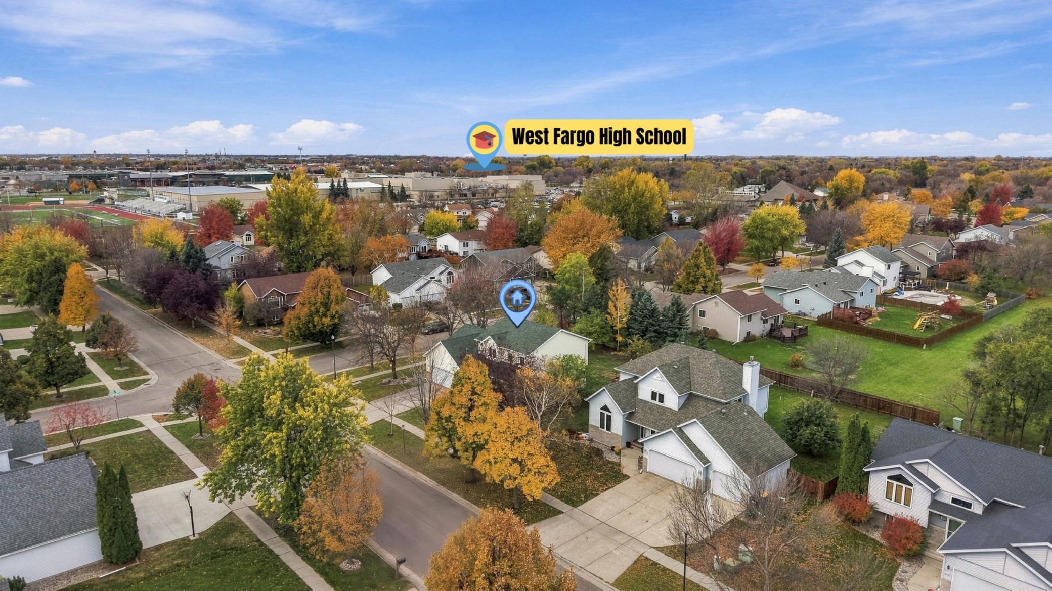 1993 single family home for sale at 512 12th Street E in West Fargo, ND — 4 bed, 4 bath (photo 36 of 44)