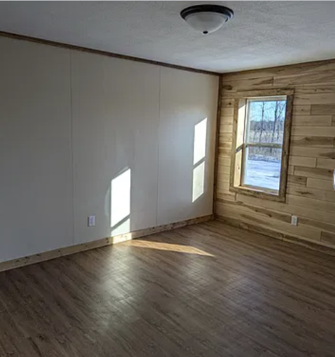 1991 single family home for sale at 48216 County 3 Road in Bemidji, MN — 3 bed, 2 bath (photo 8 of 18)