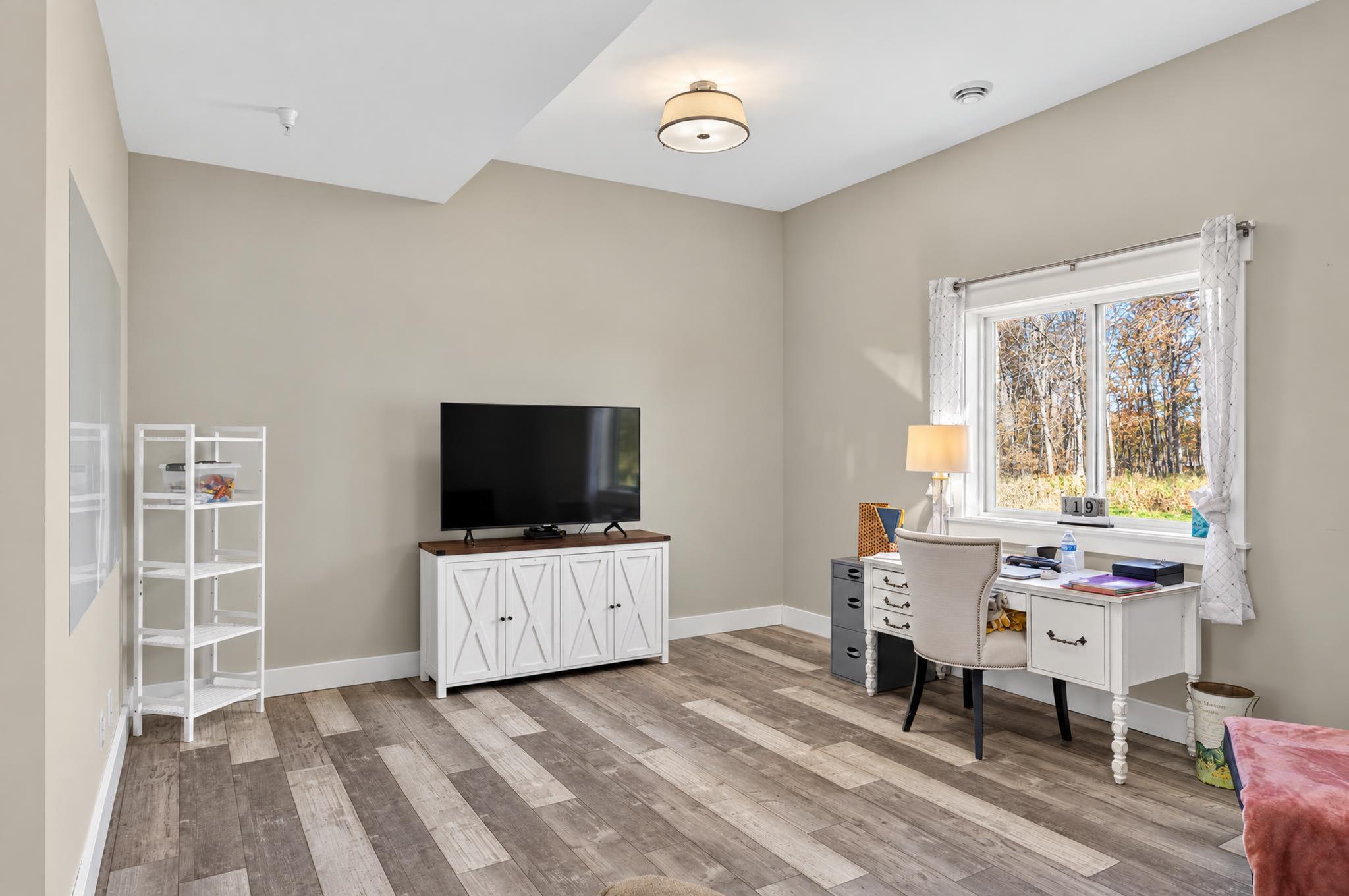2023 single family home for sale at 16966 County Road 2 in Brainerd, MN — 6 bed, 5 bath (photo 22 of 56)