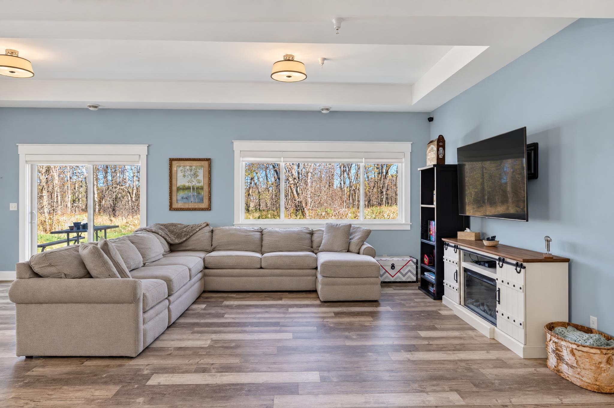 2023 single family home for sale at 16966 County Road 2 in Brainerd, MN — 6 bed, 5 bath (photo 10 of 56)