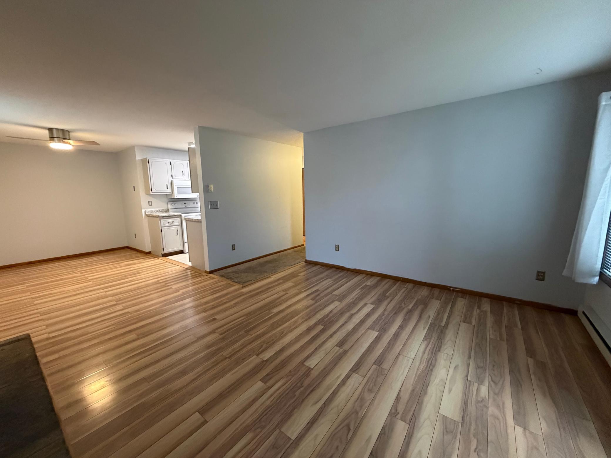 1979 condo for sale at 331 Prairiewood Circle S, Unit 206 in Fargo, ND — 2 bed, 2 bath (photo 13 of 31)