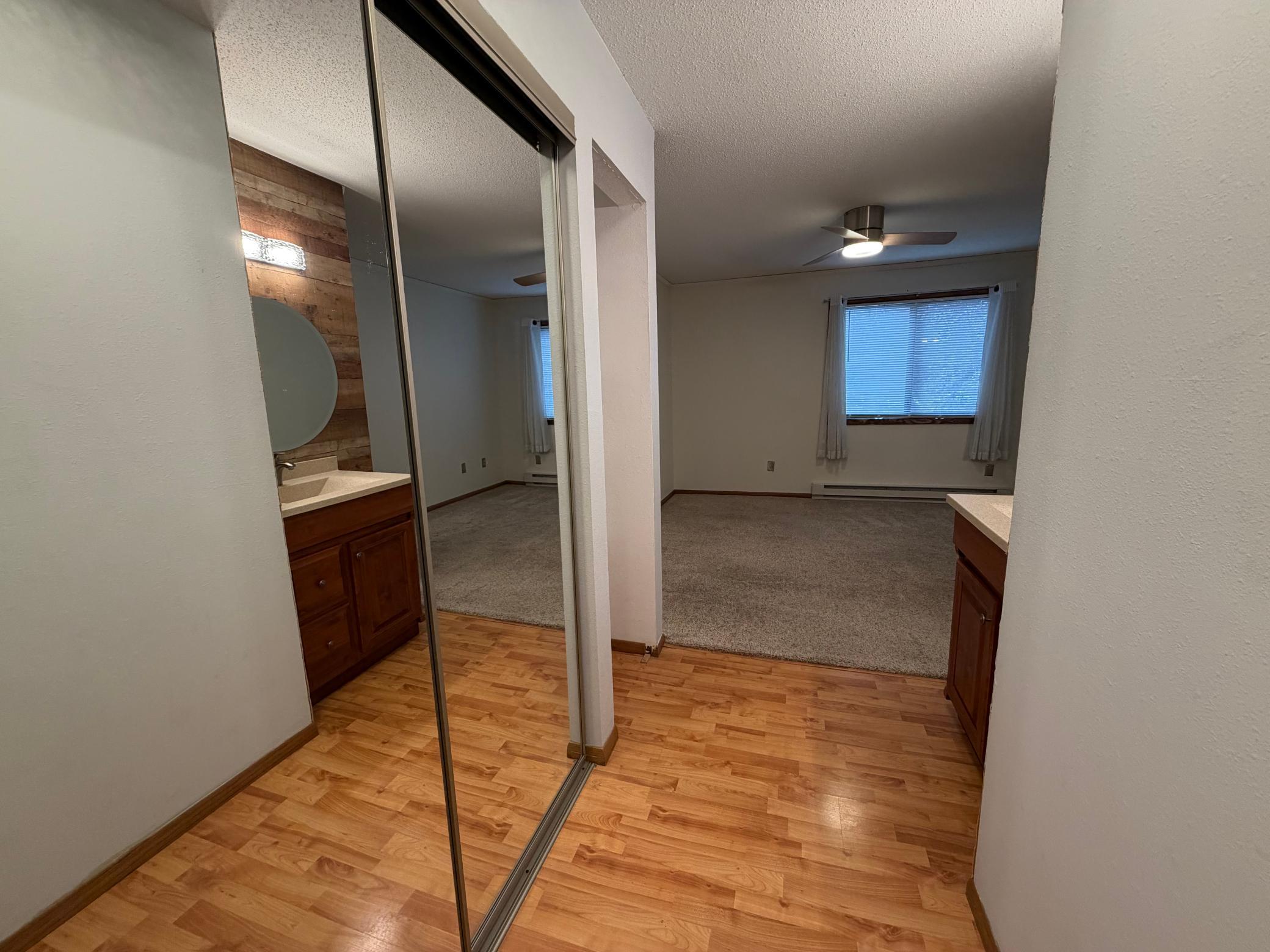 1979 condo for sale at 331 Prairiewood Circle S, Unit 206 in Fargo, ND — 2 bed, 2 bath (photo 19 of 31)