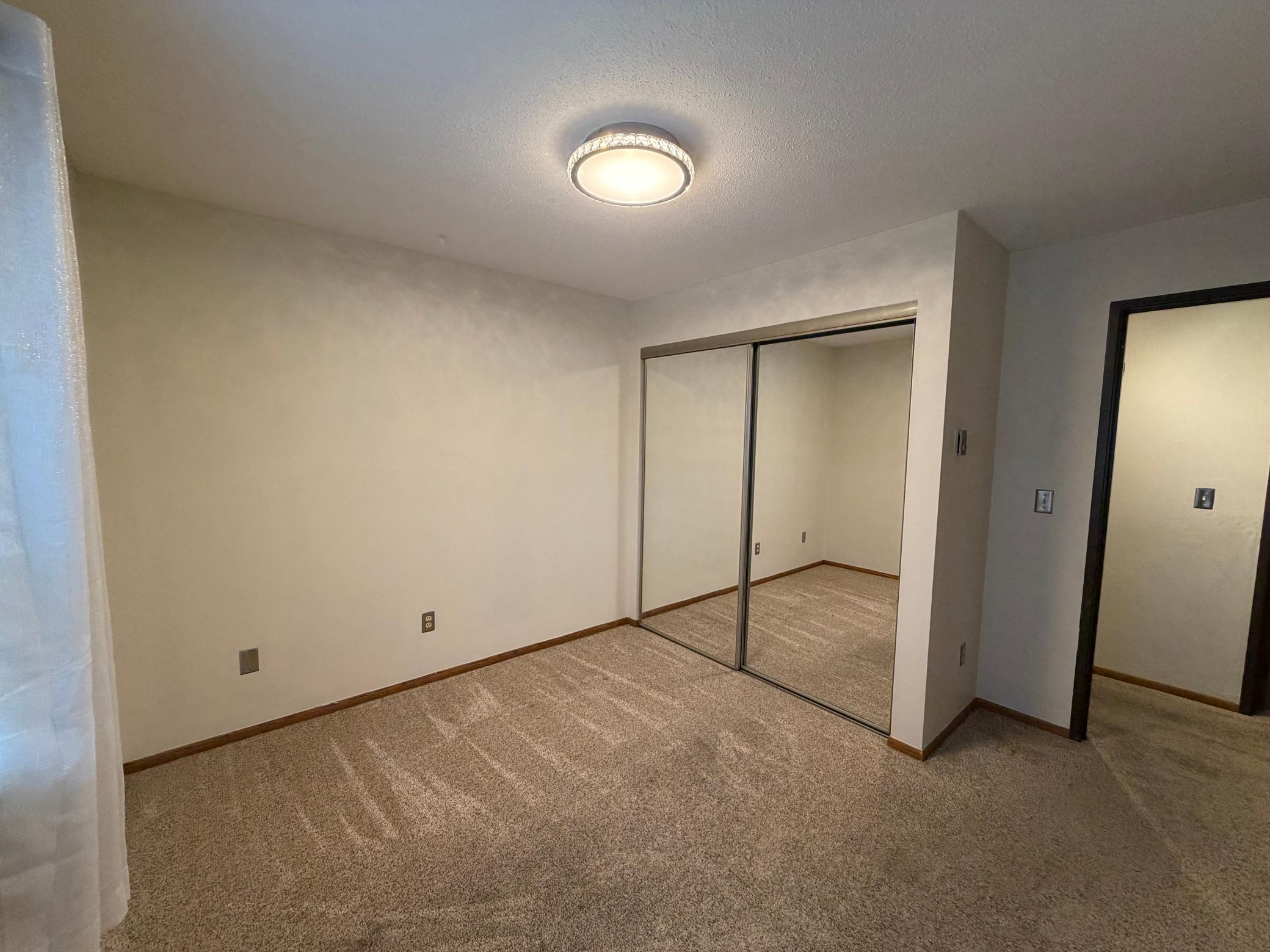 1979 condo for sale at 331 Prairiewood Circle S, Unit 206 in Fargo, ND — 2 bed, 2 bath (photo 21 of 31)