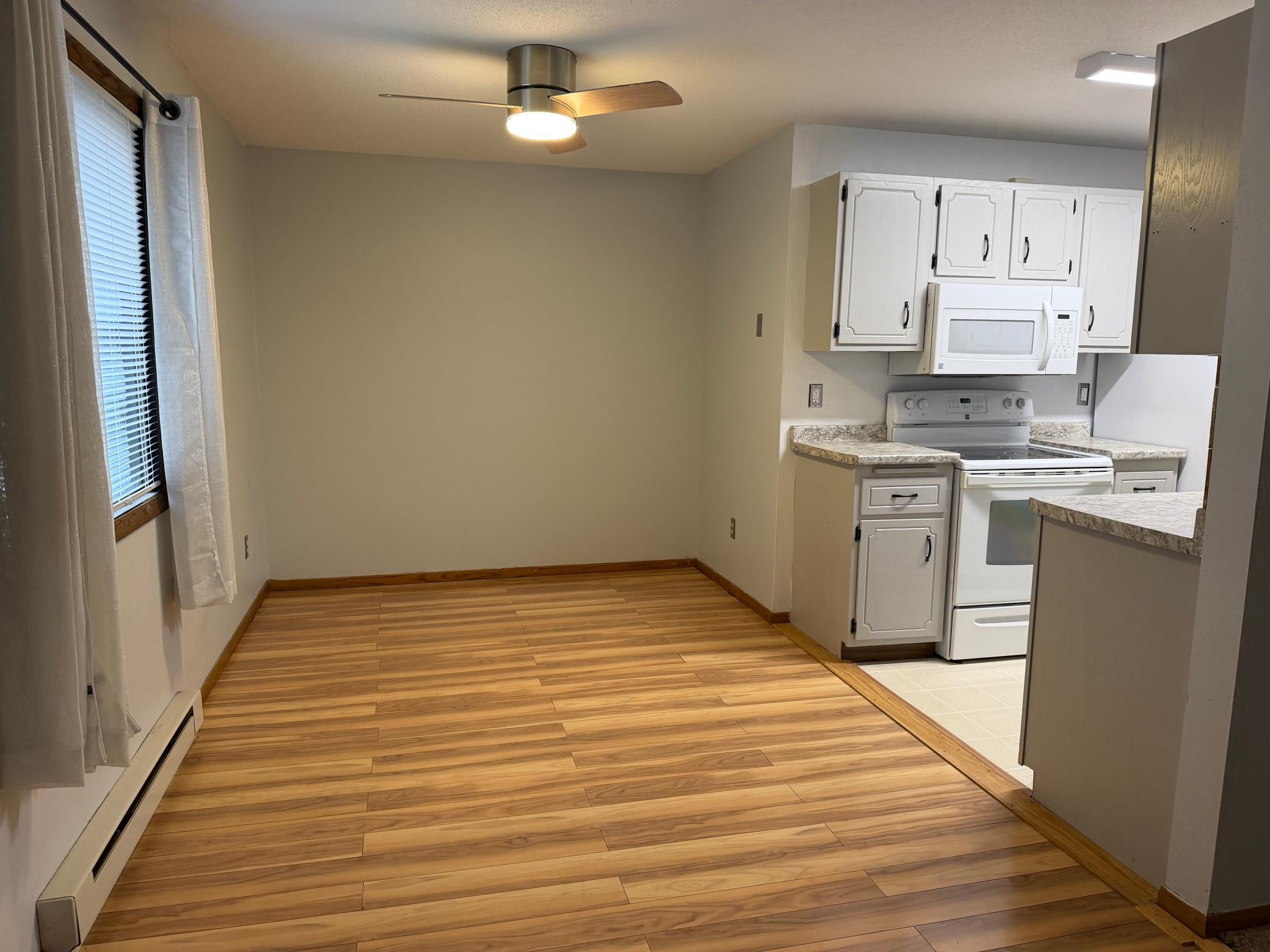1979 condo for sale at 331 Prairiewood Circle S, Unit 206 in Fargo, ND — 2 bed, 2 bath (photo 8 of 31)