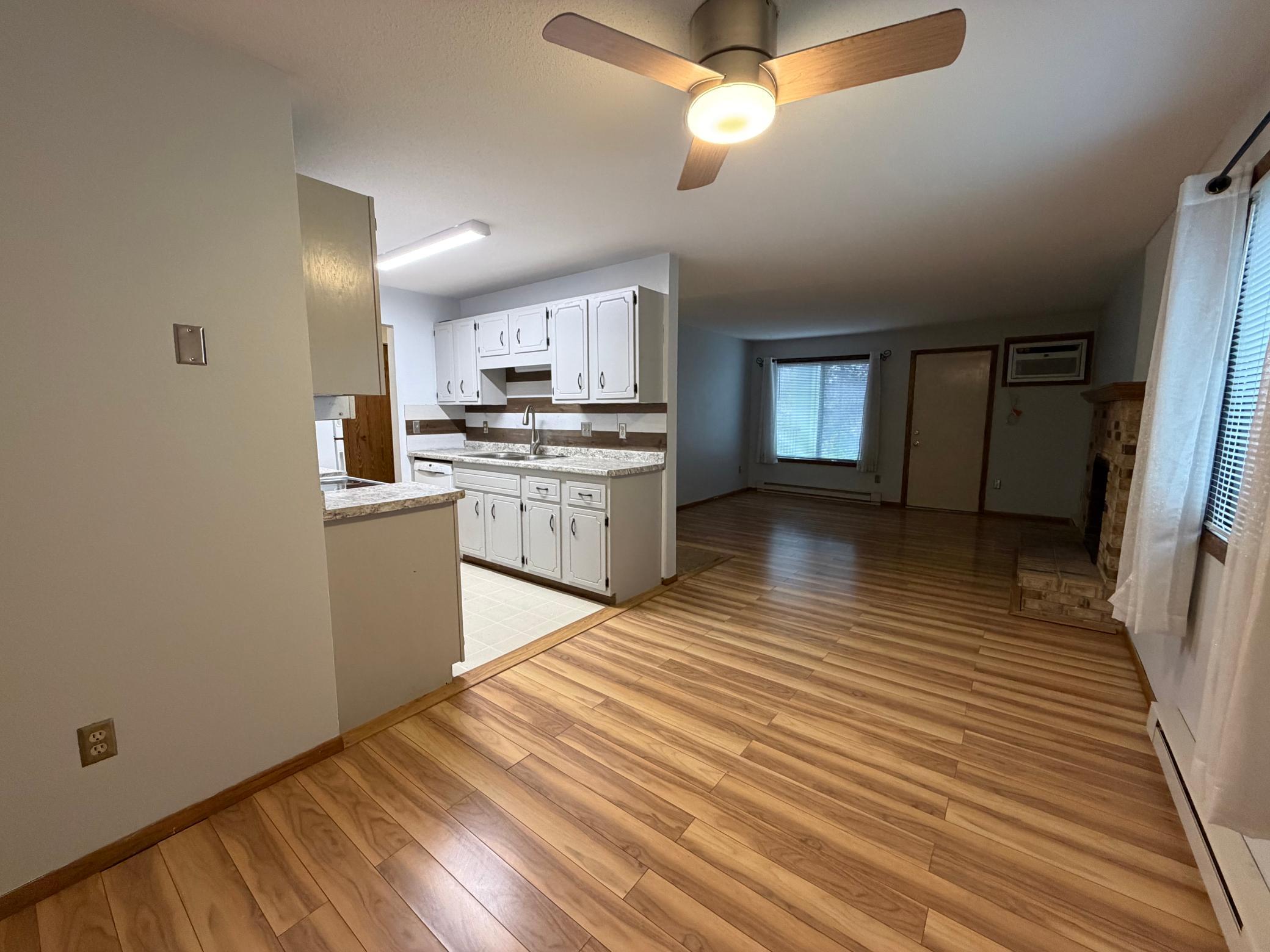1979 condo for sale at 331 Prairiewood Circle S, Unit 206 in Fargo, ND — 2 bed, 2 bath (photo 9 of 31)