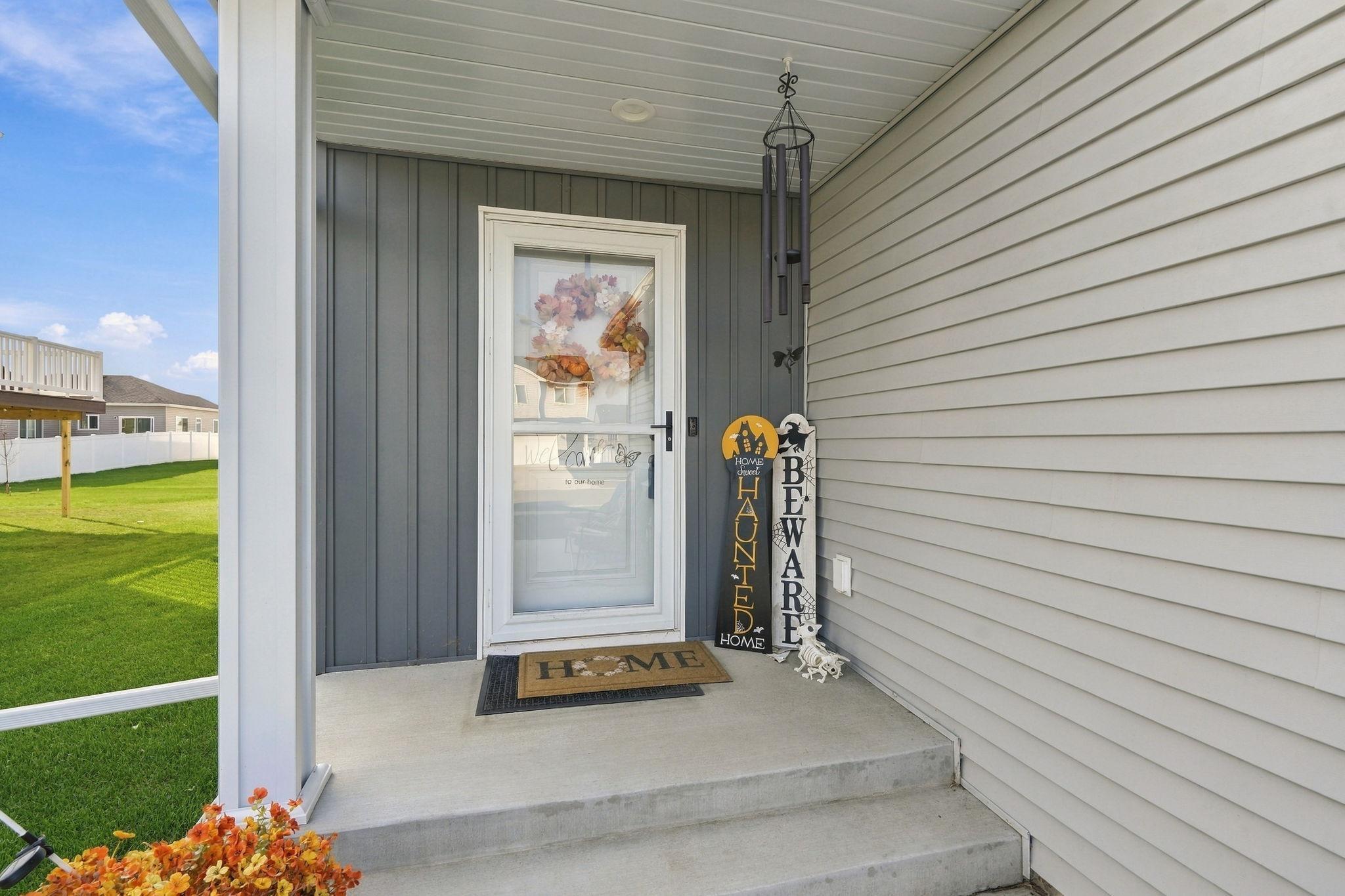 2023 single family home for sale at 1151 Marlys Drive W in West Fargo, ND — 3 bed, 3 bath (photo 2 of 43)