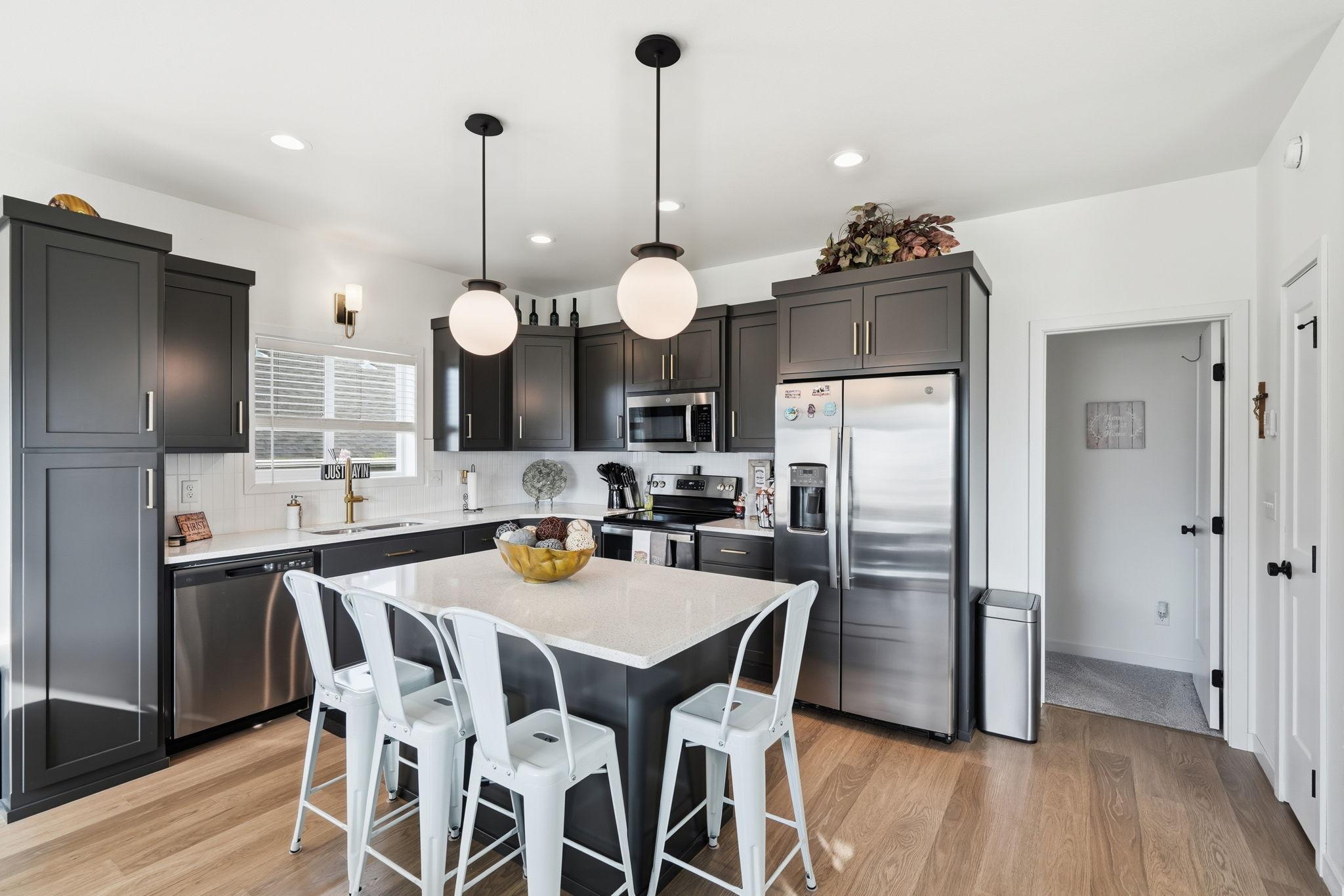 2023 single family home for sale at 1151 Marlys Drive W in West Fargo, ND — 3 bed, 3 bath (photo 16 of 43)