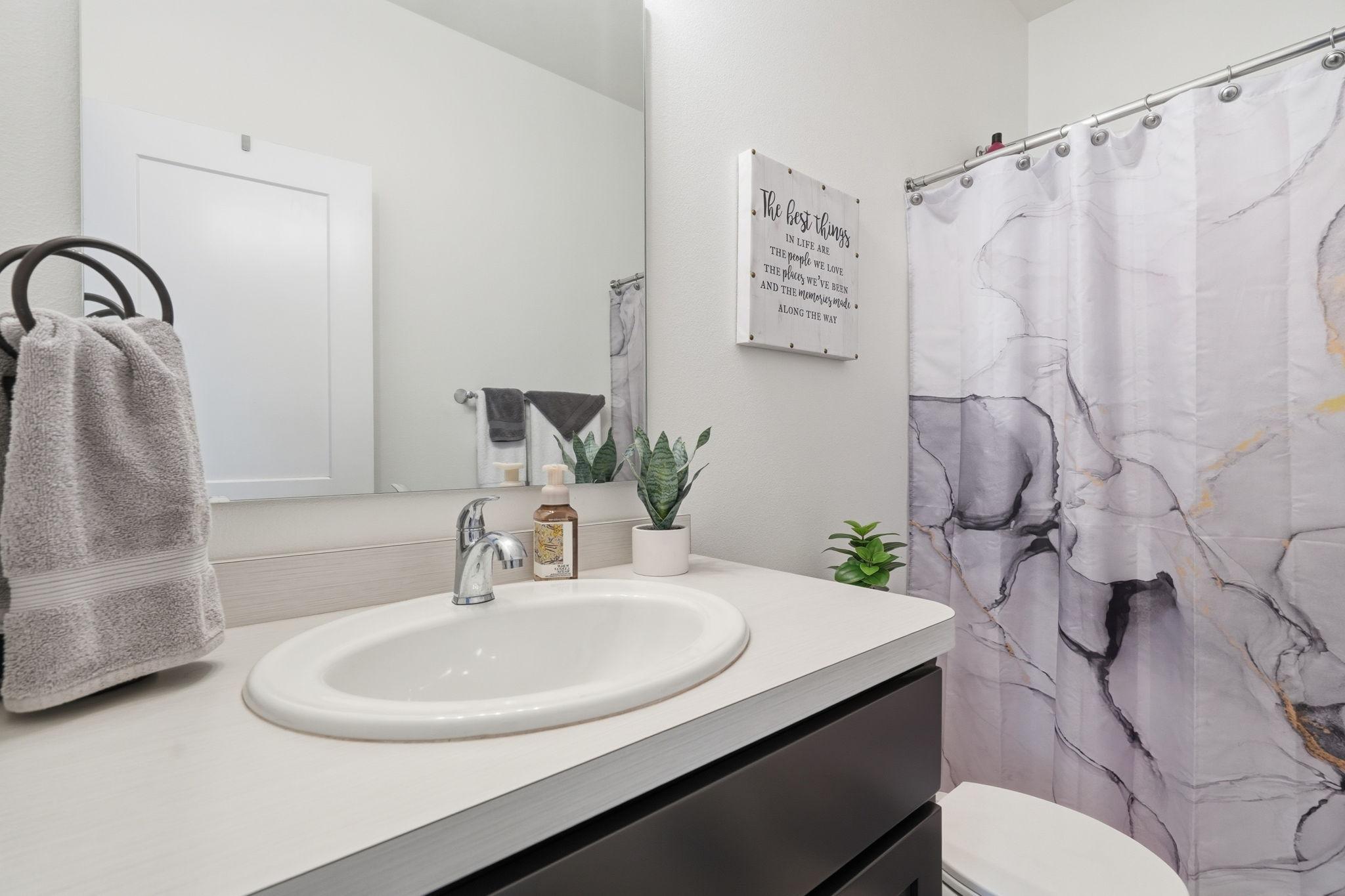 2023 single family home for sale at 1151 Marlys Drive W in West Fargo, ND — 3 bed, 3 bath (photo 21 of 43)