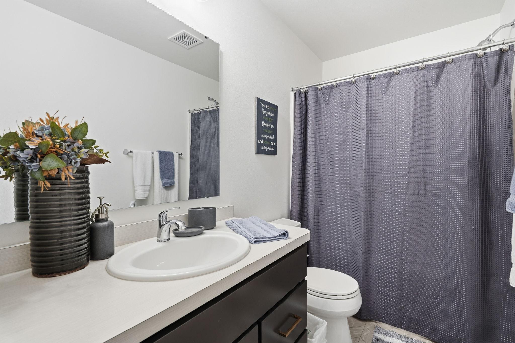 2023 single family home for sale at 1151 Marlys Drive W in West Fargo, ND — 3 bed, 3 bath (photo 27 of 43)