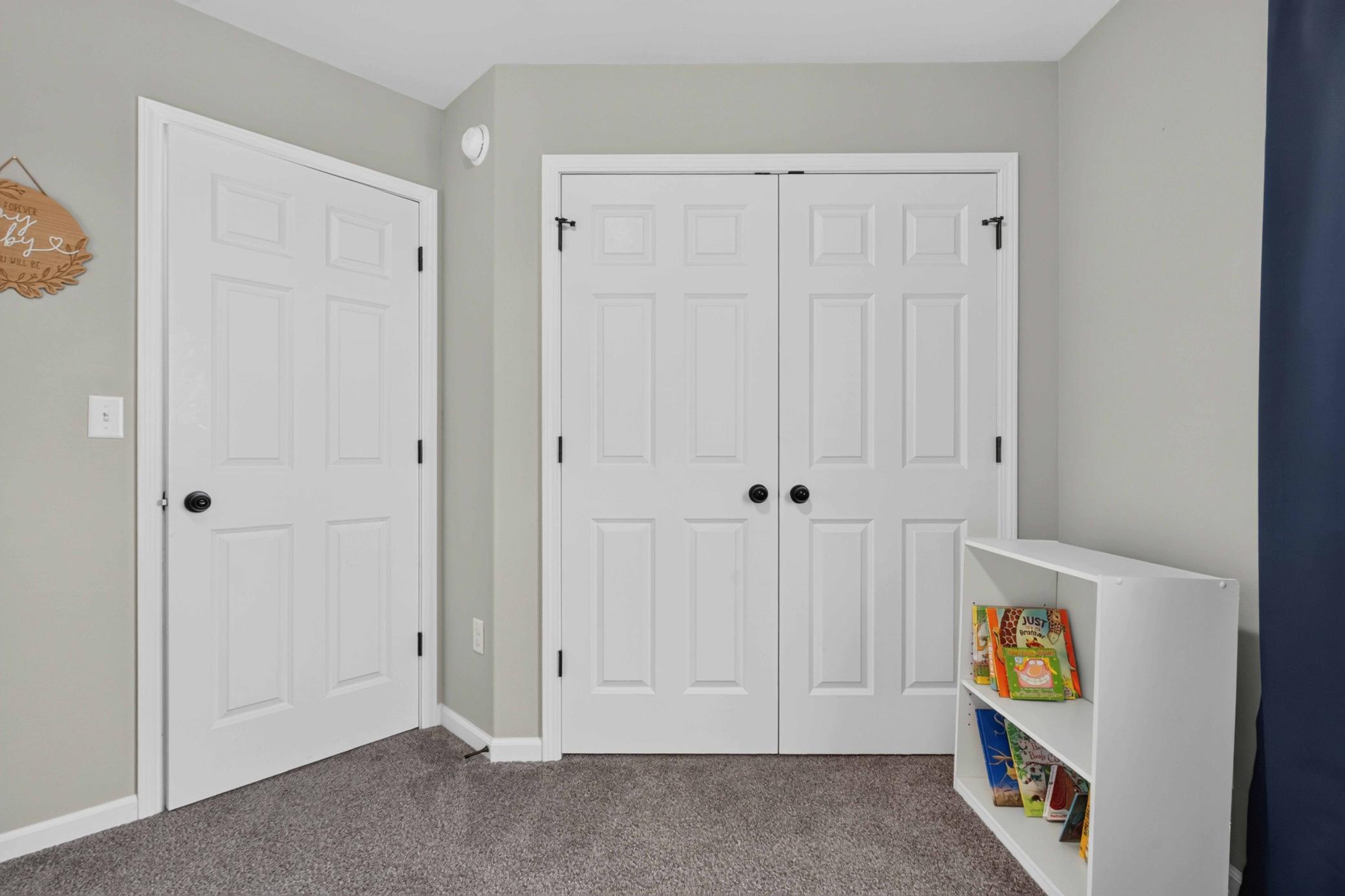 2018 single family home for sale at 1074 Highland Lane W in West Fargo, ND — 4 bed, 4 bath (photo 21 of 32)