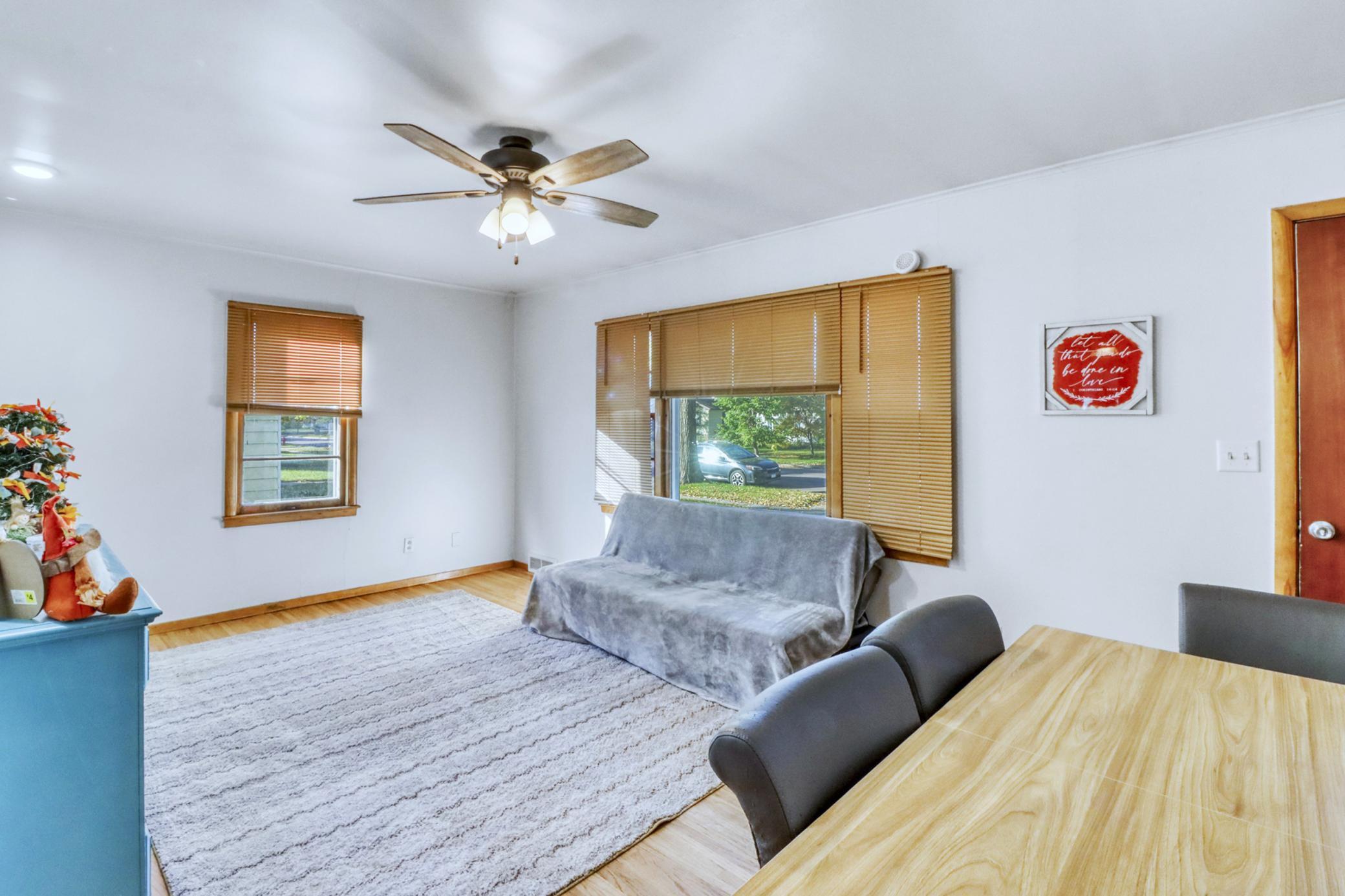 1952 single family home for sale at 1737 4th Street N in Fargo, ND — 3 bed, 2 bath (photo 12 of 39)
