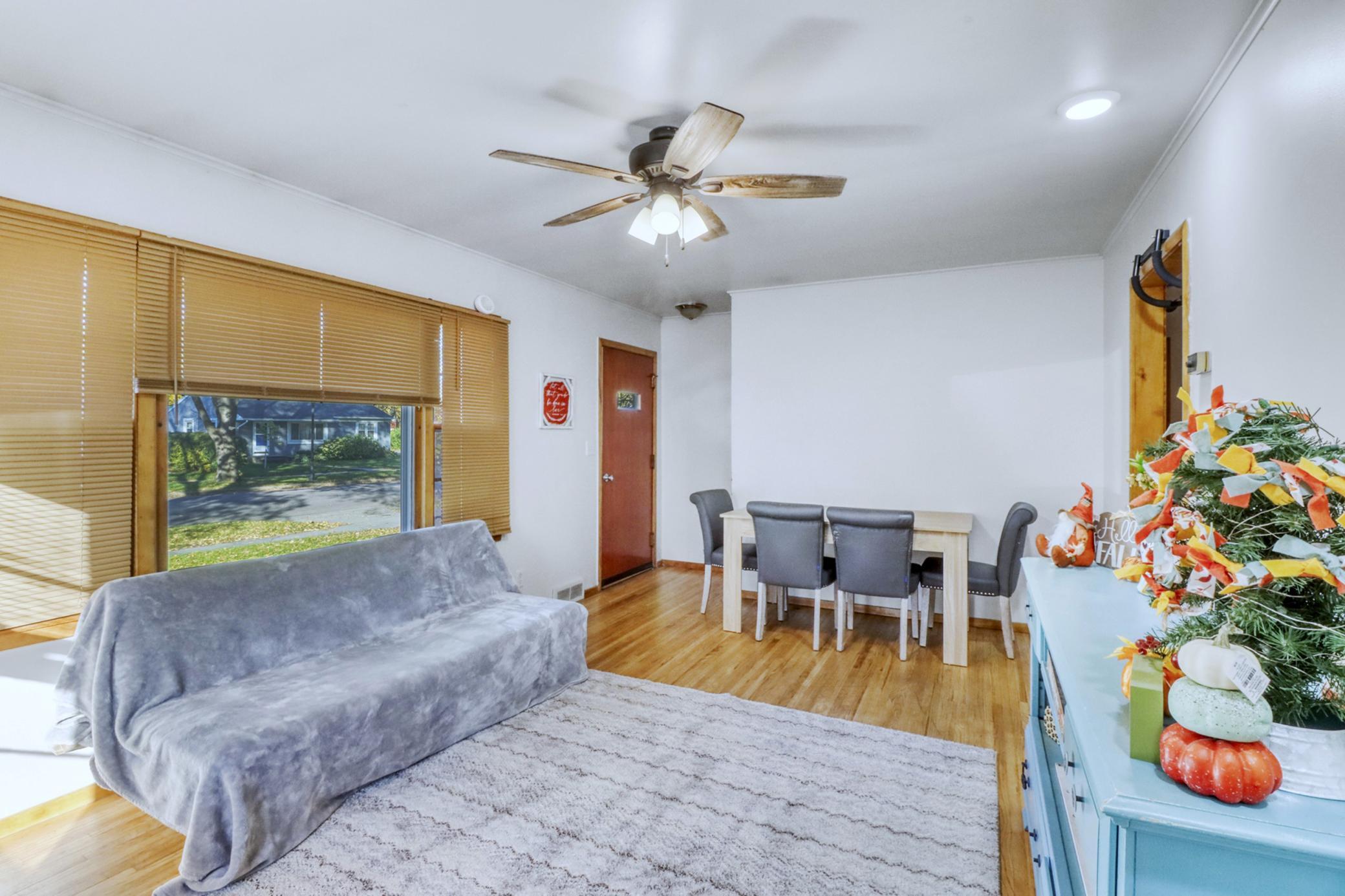 1952 single family home for sale at 1737 4th Street N in Fargo, ND — 3 bed, 2 bath (photo 15 of 39)