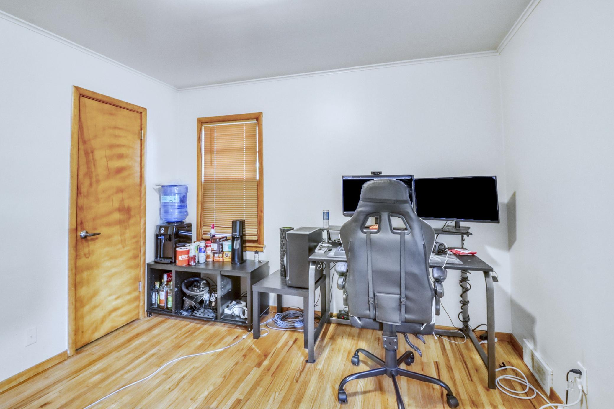1952 single family home for sale at 1737 4th Street N in Fargo, ND — 3 bed, 2 bath (photo 27 of 39)