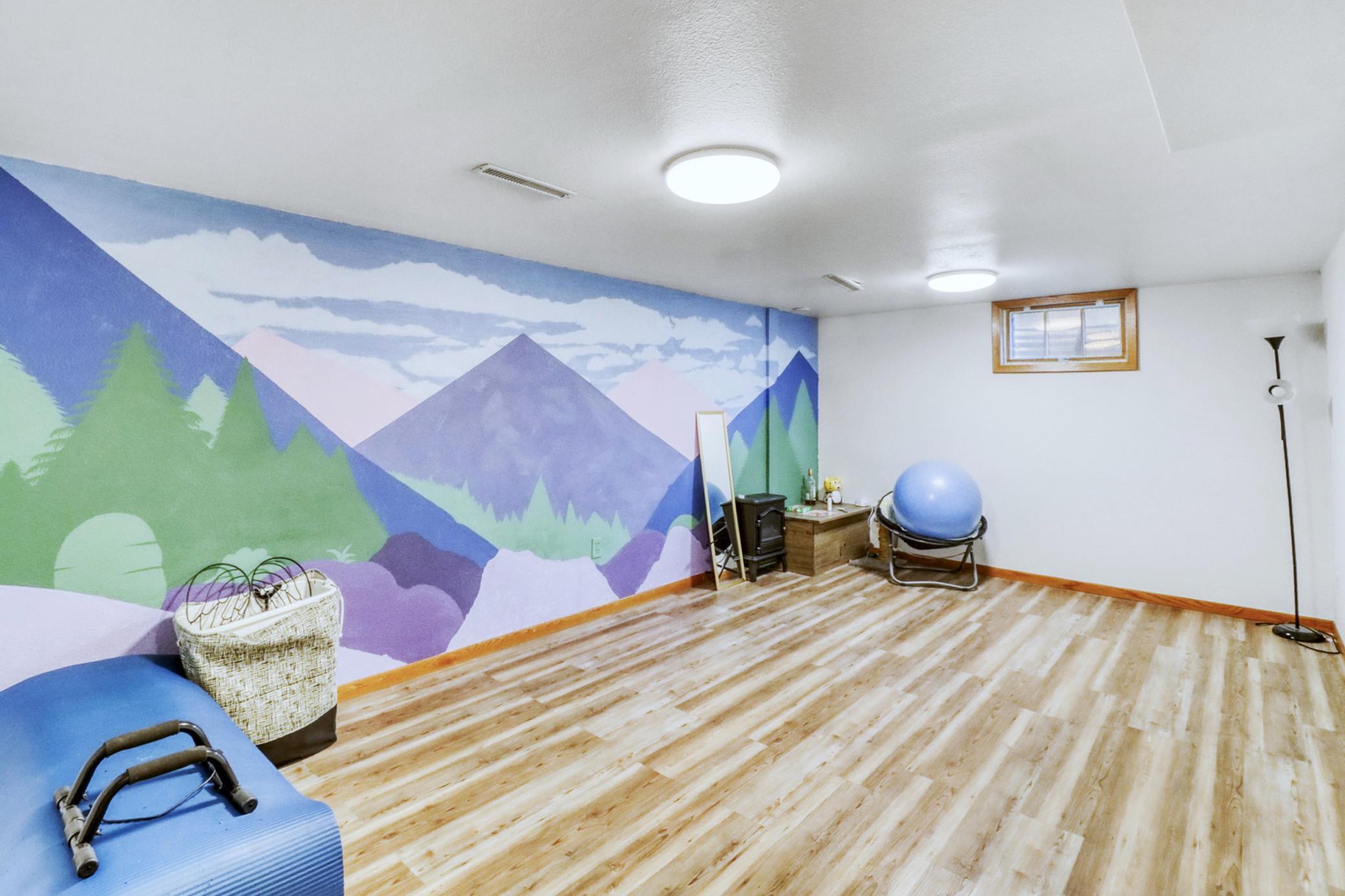 1952 single family home for sale at 1737 4th Street N in Fargo, ND — 3 bed, 2 bath (photo 29 of 39)