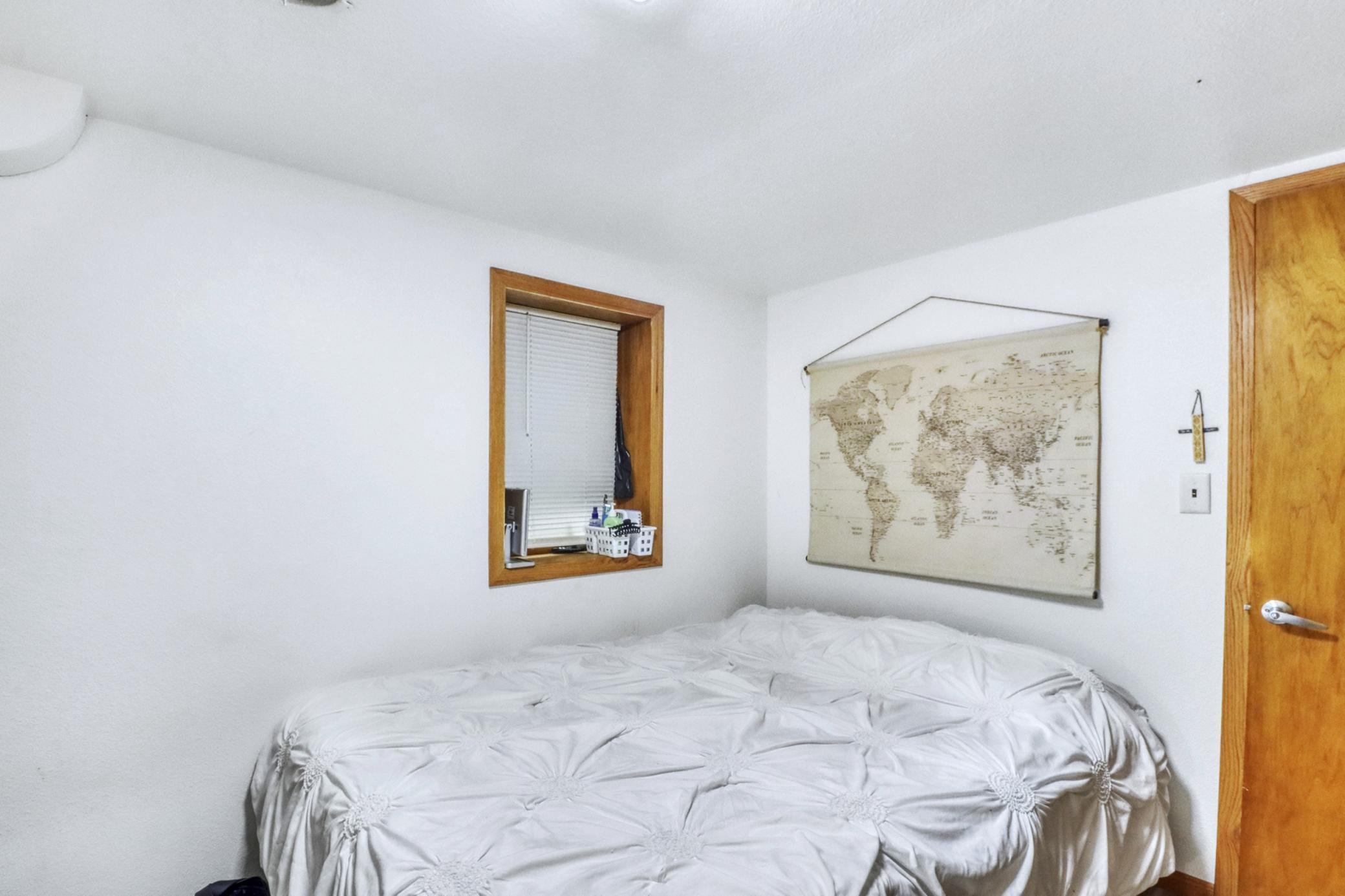 1952 single family home for sale at 1737 4th Street N in Fargo, ND — 3 bed, 2 bath (photo 34 of 39)
