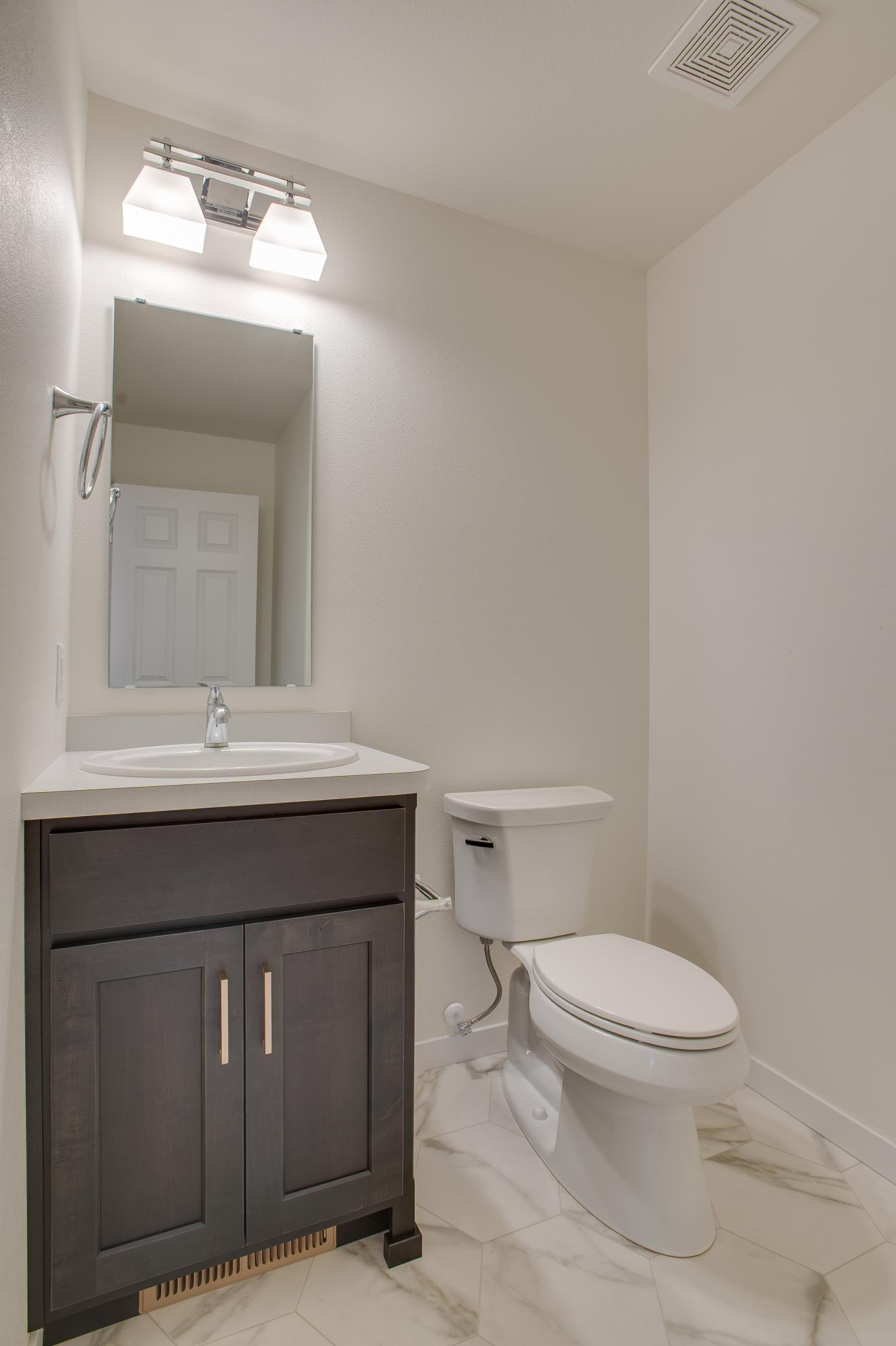 2024 single family home for sale at 7015 Benji Lane in Horace, ND — 3 bed, 3 bath (photo 10 of 22)