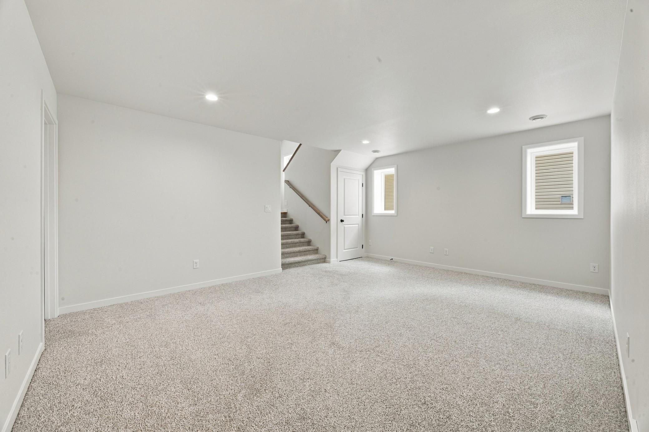 2026 single family home for sale at 8479 61st Street S in Horace, ND — 5 bed, 3 bath (photo 24 of 38)