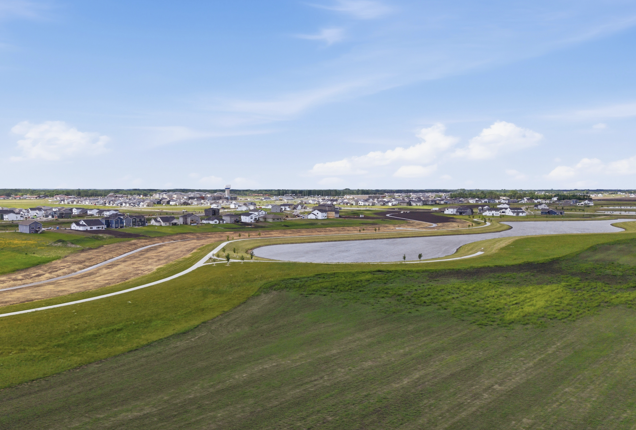 2026 single family home for sale at 8479 61st Street S in Horace, ND — 5 bed, 3 bath (photo 34 of 38)