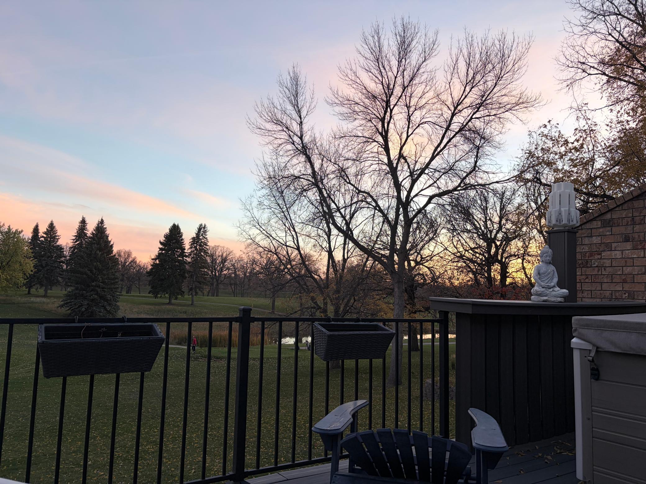 1989 twin home for sale at 423 Caddy Avenue in Moorhead, MN — 3 bed, 2 bath (photo 44 of 53)