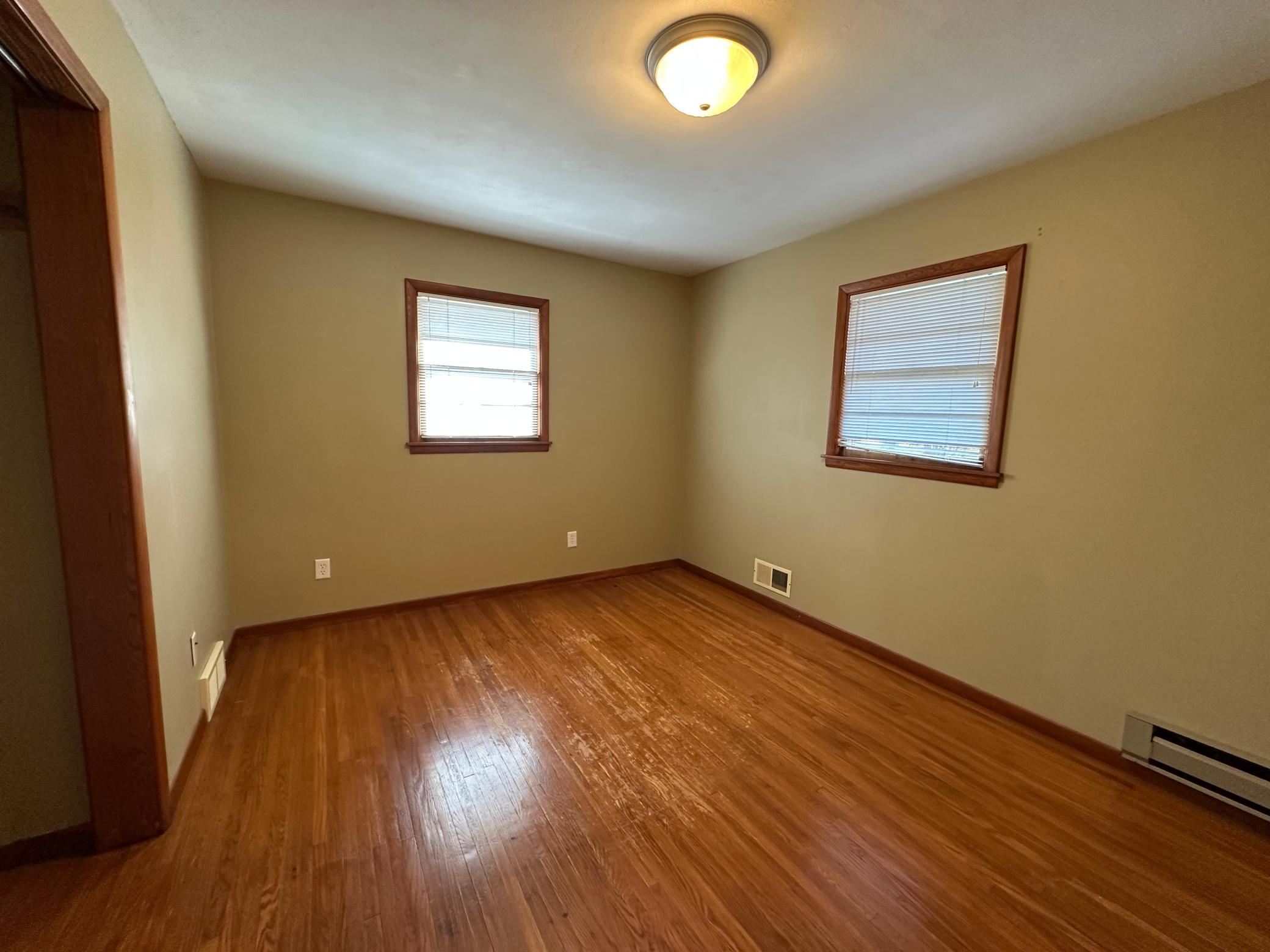 1955 single family home for sale at 1301 14th Street S in Moorhead, MN — 3 bed, 2 bath (photo 11 of 31)