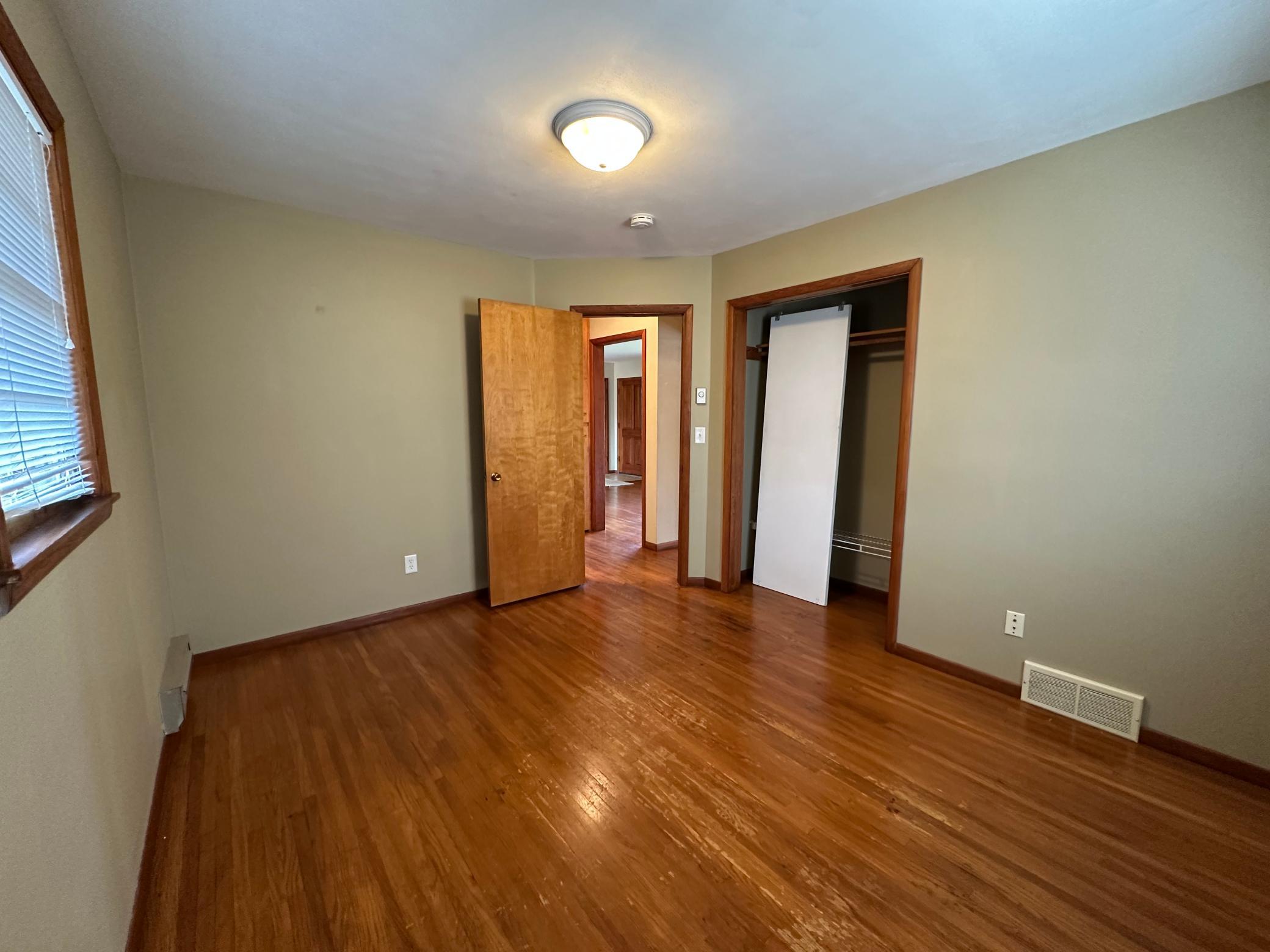 1955 single family home for sale at 1301 14th Street S in Moorhead, MN — 3 bed, 2 bath (photo 12 of 31)