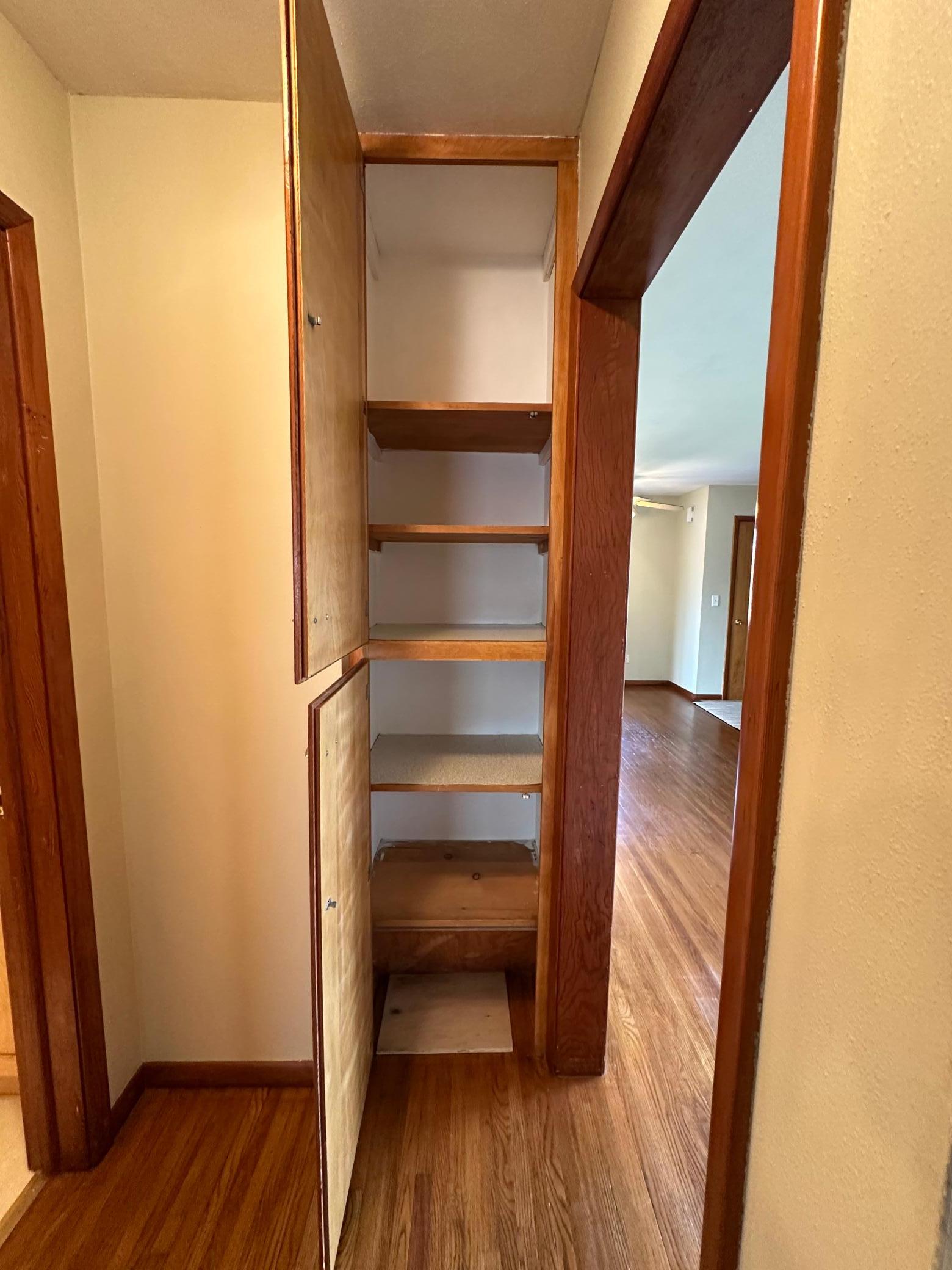 1955 single family home for sale at 1301 14th Street S in Moorhead, MN — 3 bed, 2 bath (photo 14 of 31)