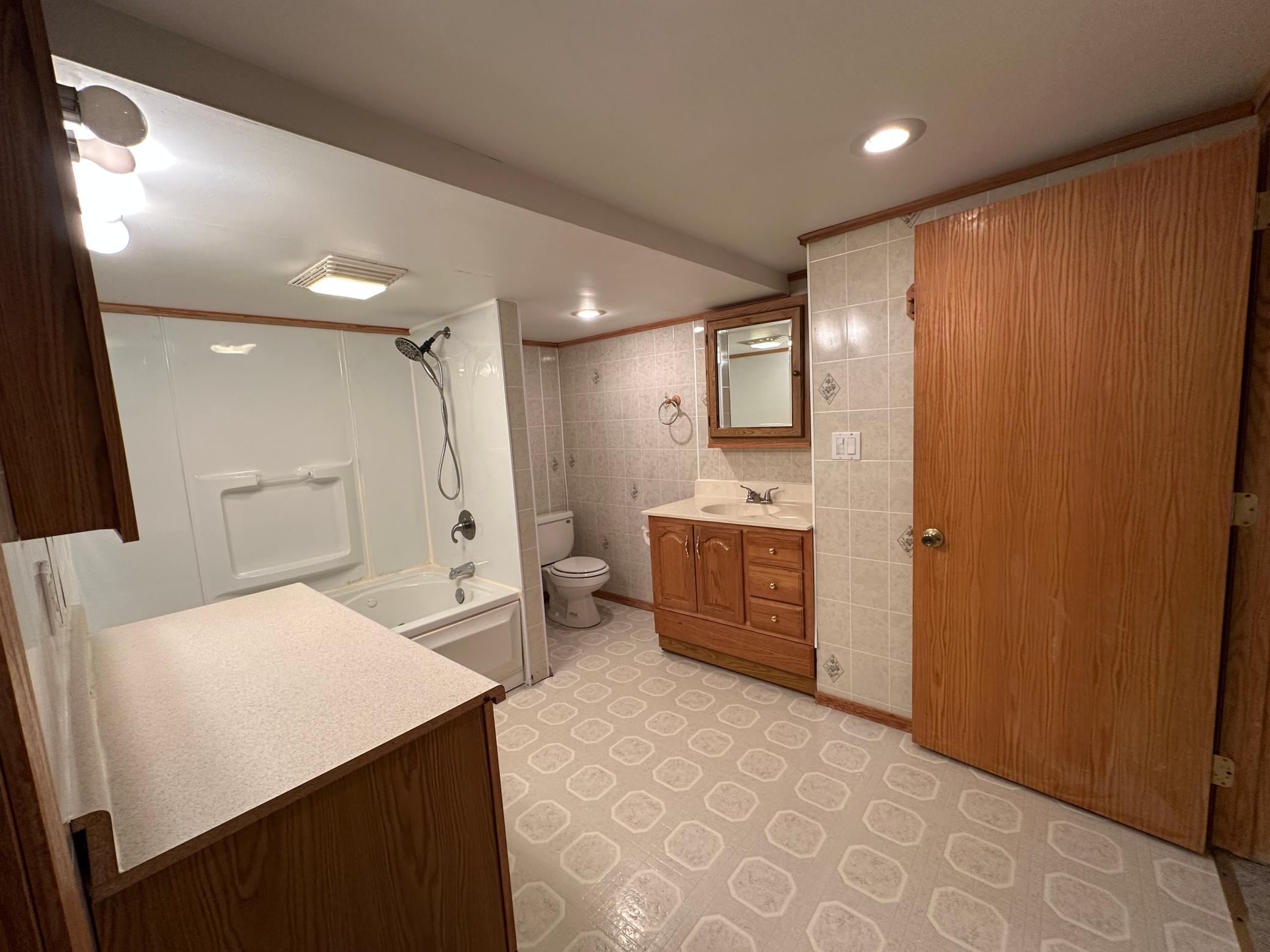1955 single family home for sale at 1301 14th Street S in Moorhead, MN — 3 bed, 2 bath (photo 19 of 31)