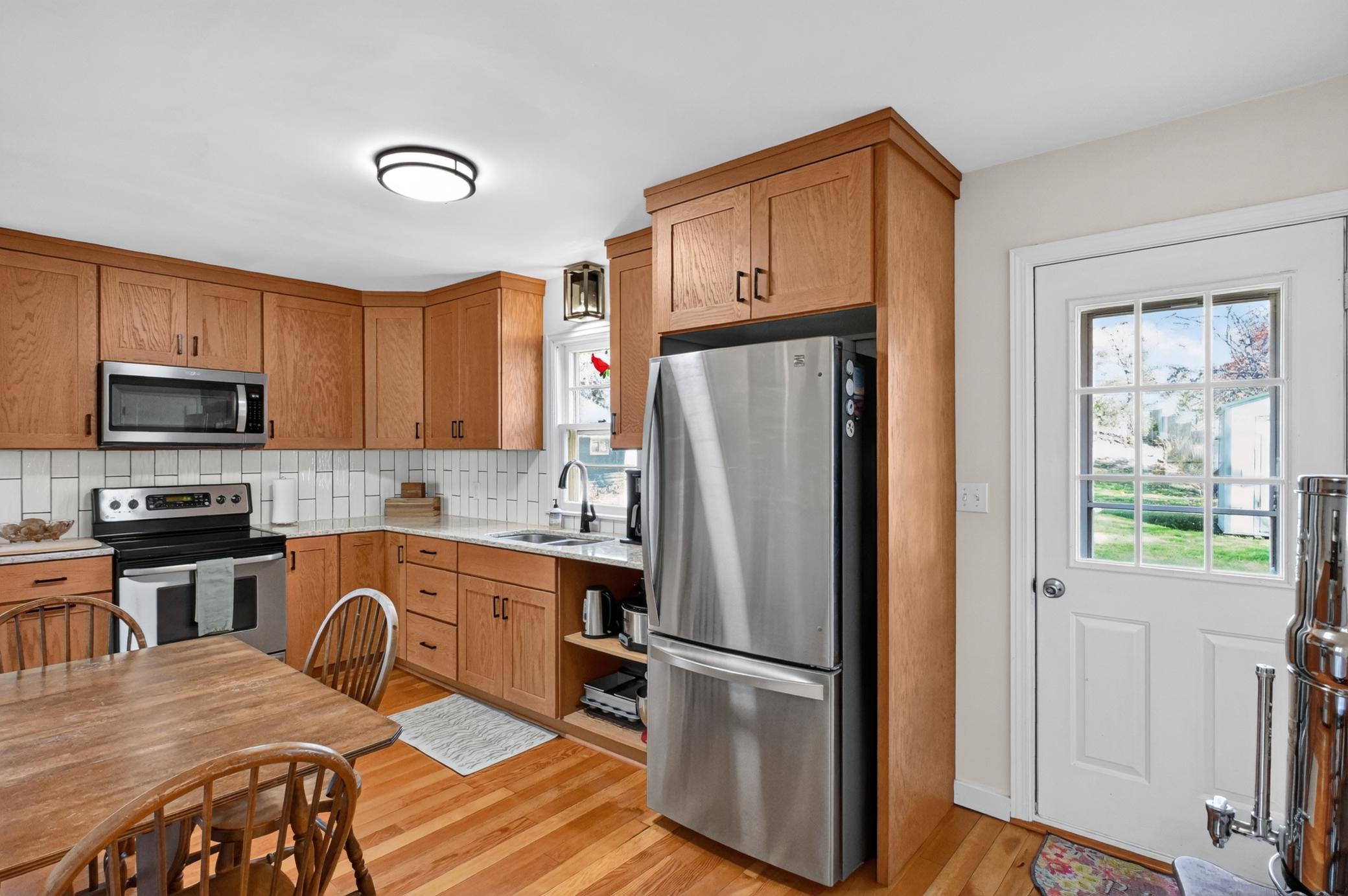 1949 single family home for sale at 317 Fingal Drive in Alexandria, MN — 4 bed, 2 bath (photo 6 of 39)