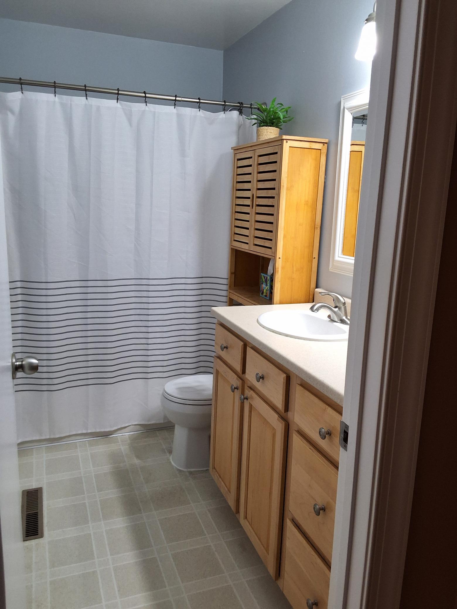 1962 single family home for sale at 1138 Cleveland Avenue in Detroit Lakes, MN — 3 bed, 2 bath (photo 6 of 24)