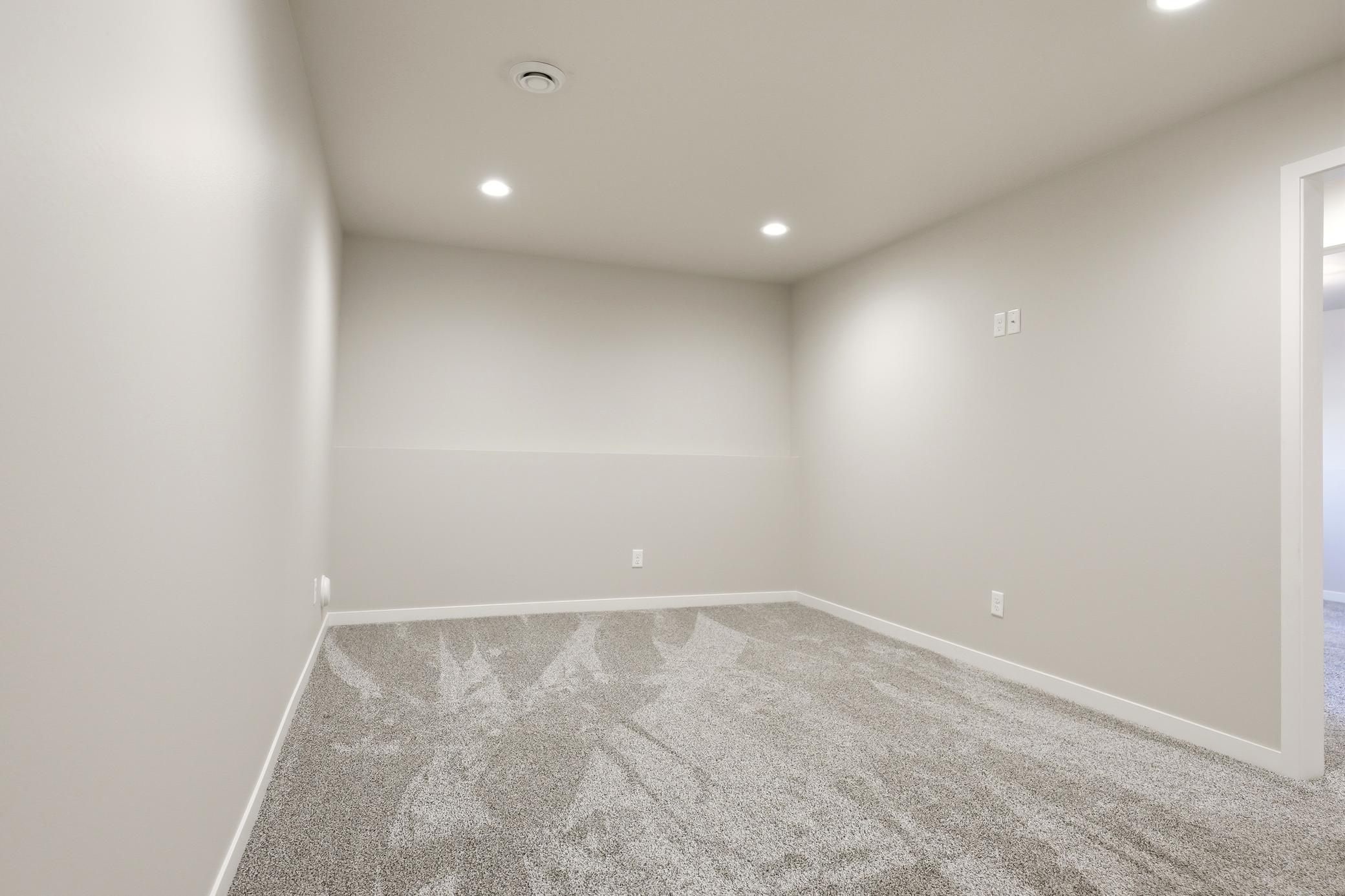 2023 single family home for sale at 7042 67th Street S in Horace, ND — 4 bed, 3 bath (photo 19 of 30)