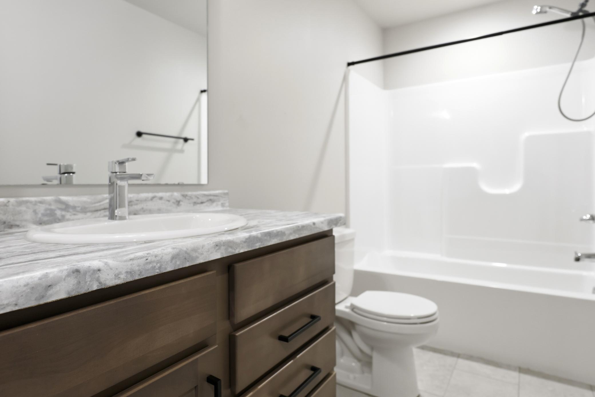 2023 single family home for sale at 7042 67th Street S in Horace, ND — 4 bed, 3 bath (photo 23 of 30)
